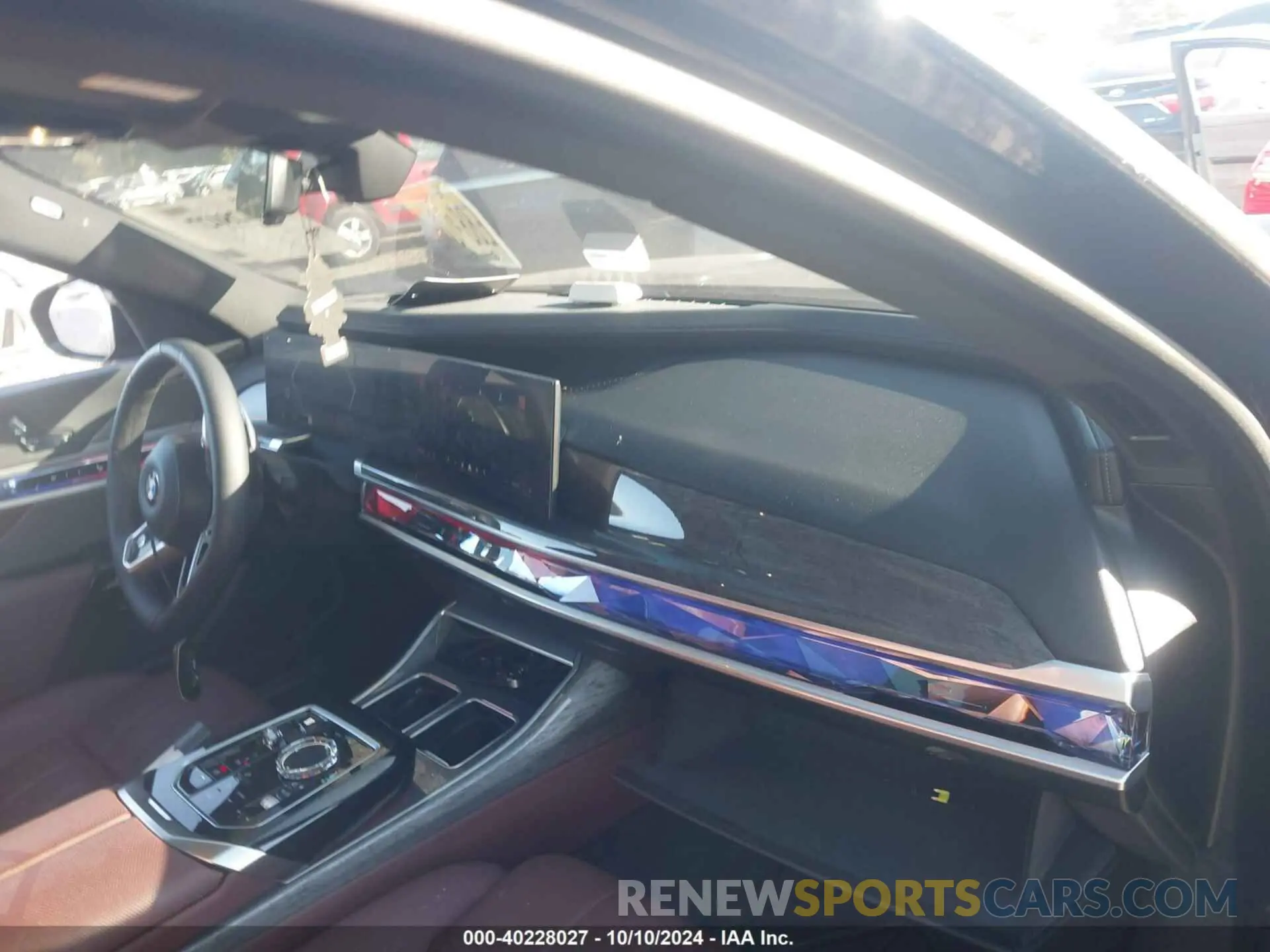 5 fotografías del automóvil dañado WBA33EJ05PCM66819 BMW 760 2023