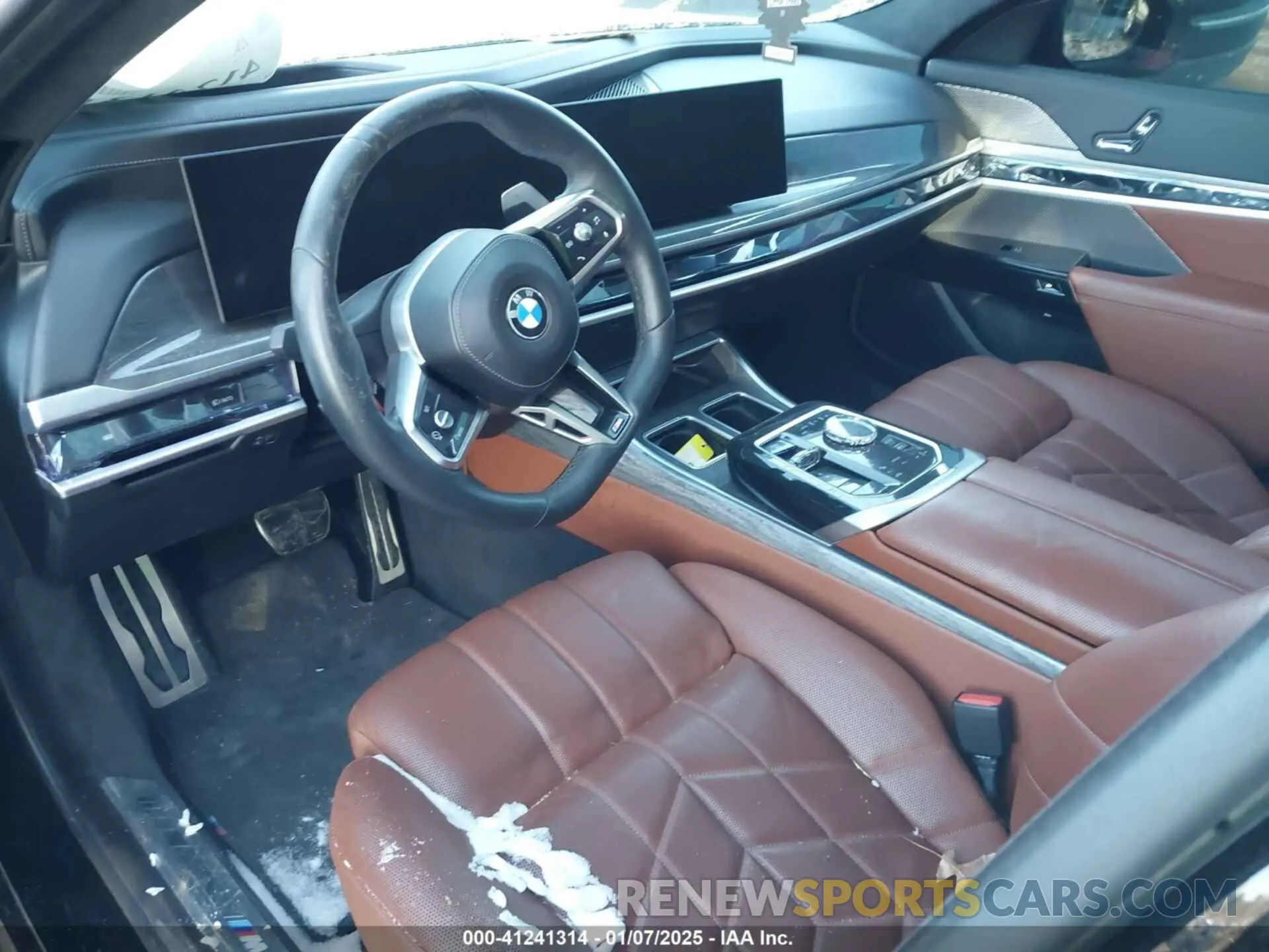 5 fotografías del automóvil dañado WBA33EJ06PCM26281 BMW 760 2023
