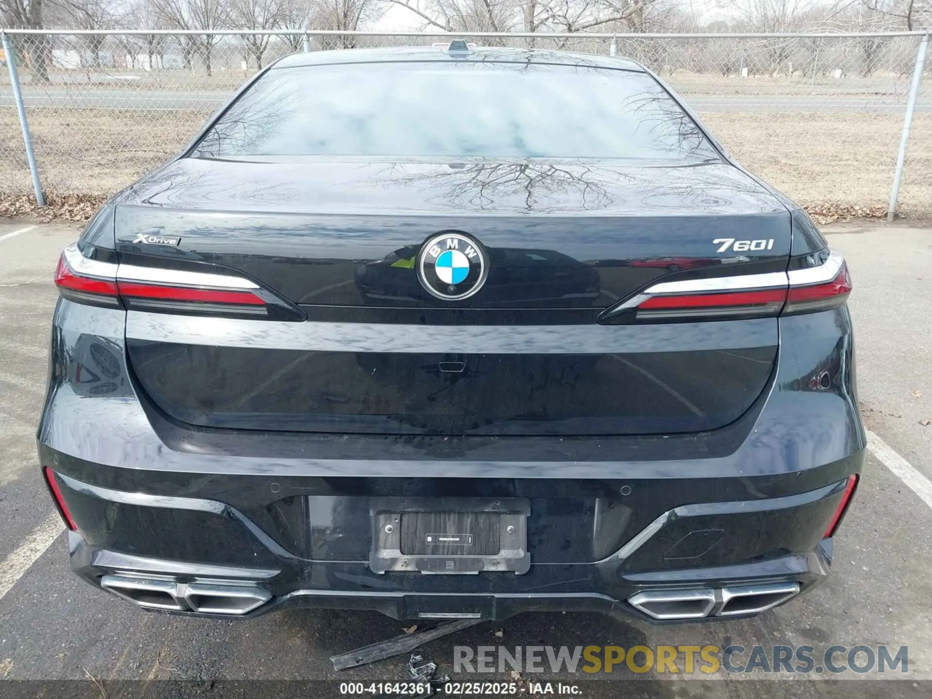 15 fotografías del automóvil dañado WBA33EJ07RCR15937 BMW 760 2024