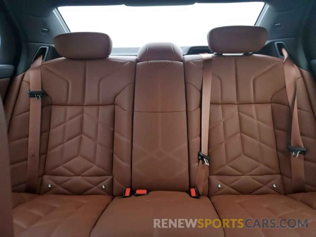 10 fotografías del automóvil dañado WBA33EJ01PCM58216 BMW 760 XI 2023