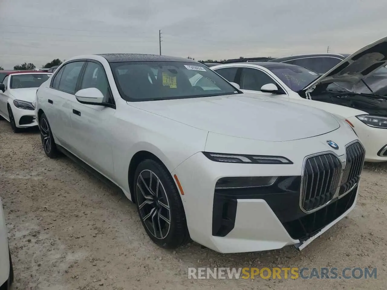 4 fotografías del automóvil dañado WBA33EJ01PCM58216 BMW 760 XI 2023
