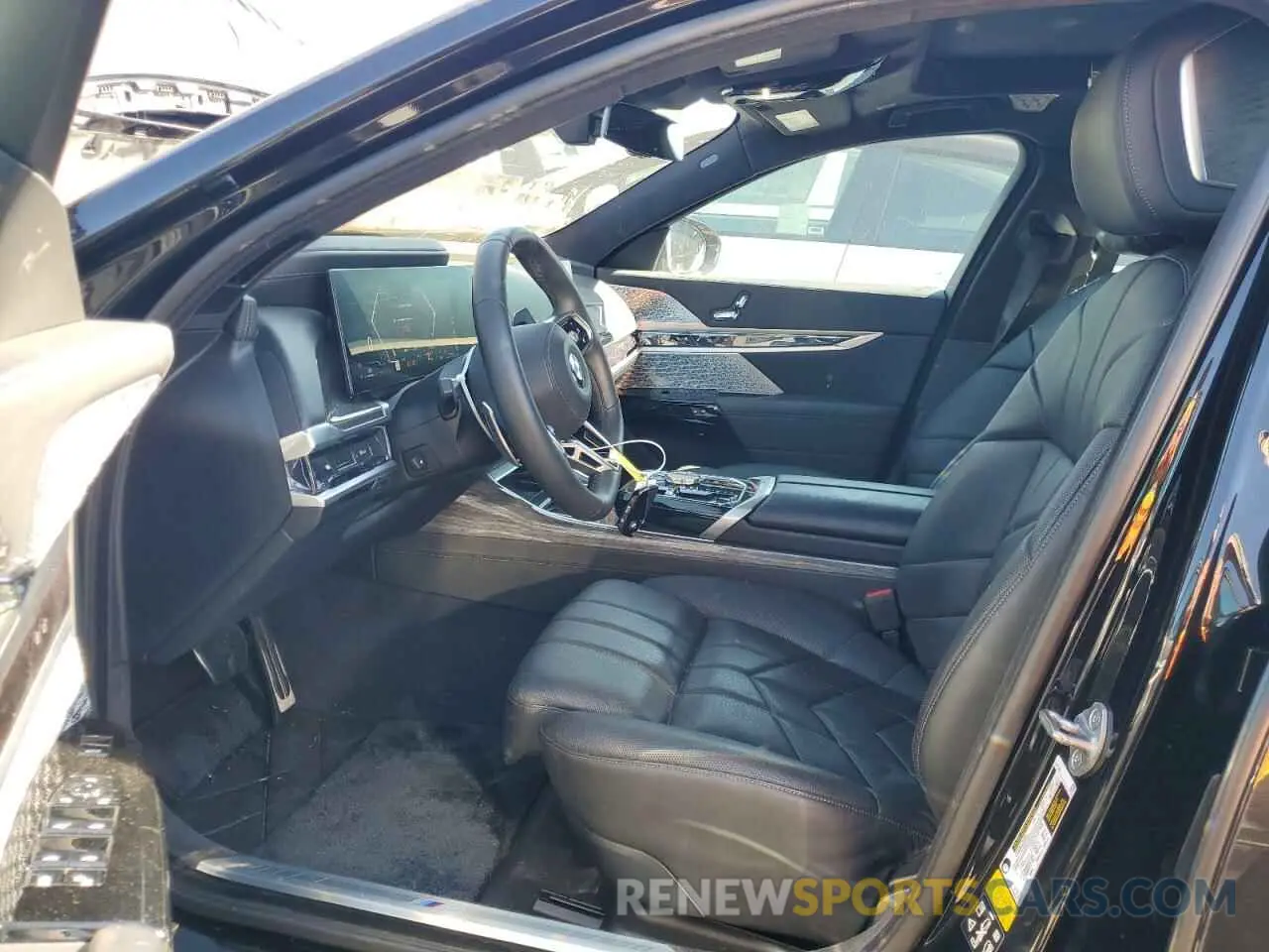 7 fotografías del automóvil dañado WBA33EJ02PCL89231 BMW 760 XI 2023