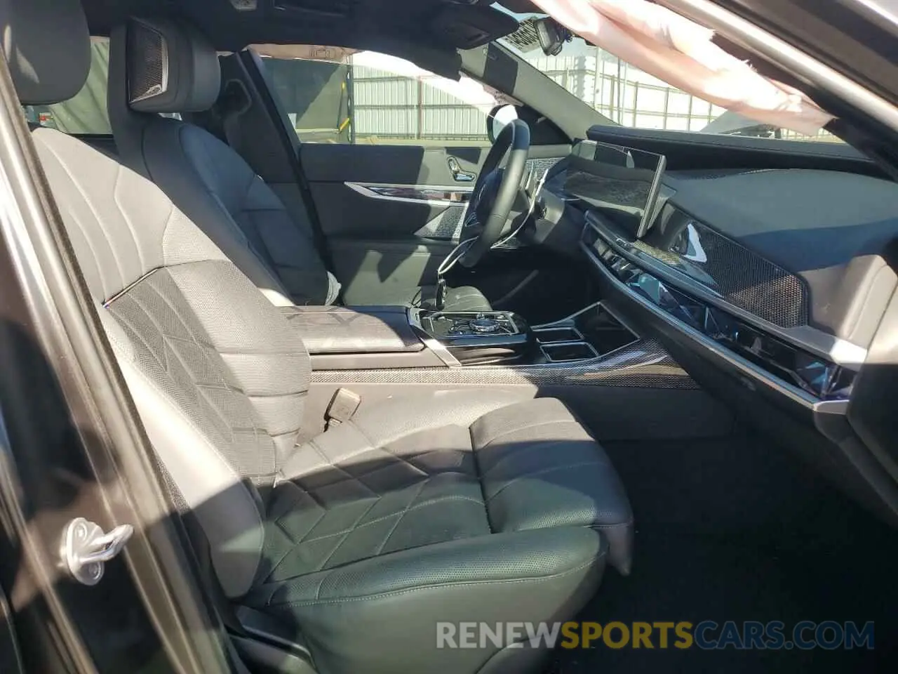 7 fotografías del automóvil dañado WBA33EJ04PCM87676 BMW 760 XI 2023