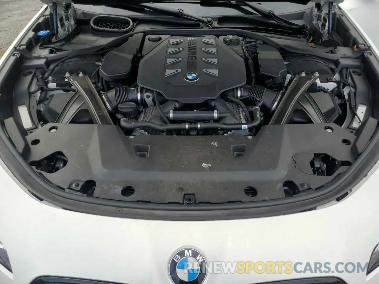 11 fotografías del automóvil dañado WBA33EJ05PCM02683 BMW 760 XI 2023