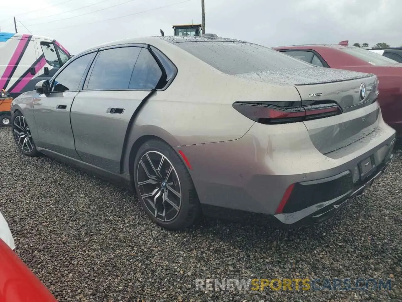 2 fotografías del automóvil dañado WBA33EJ09PCL80977 BMW 760 XI 2023
