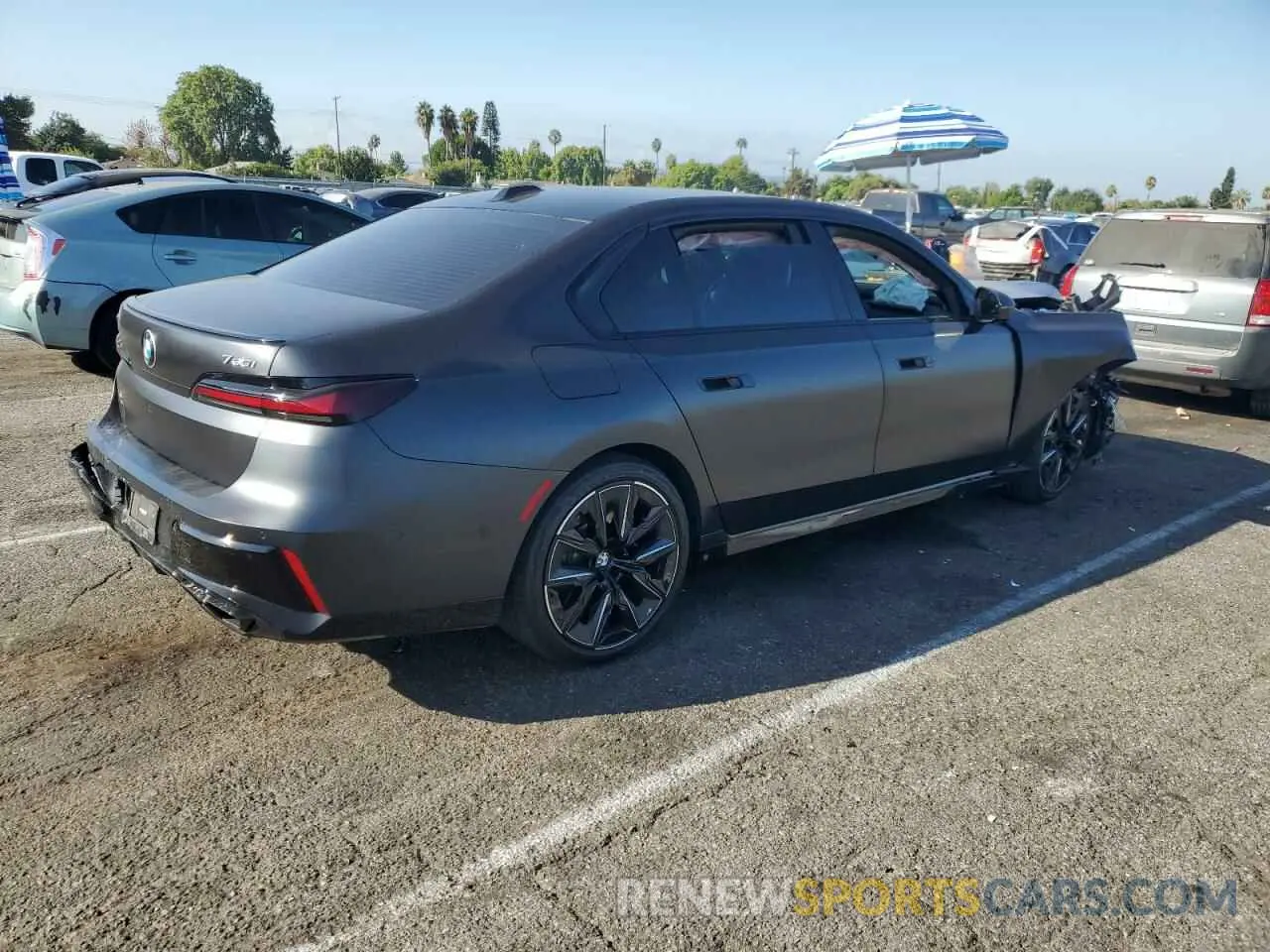3 fotografías del automóvil dañado WBA33EJ0XPCL76968 BMW 760 XI 2023