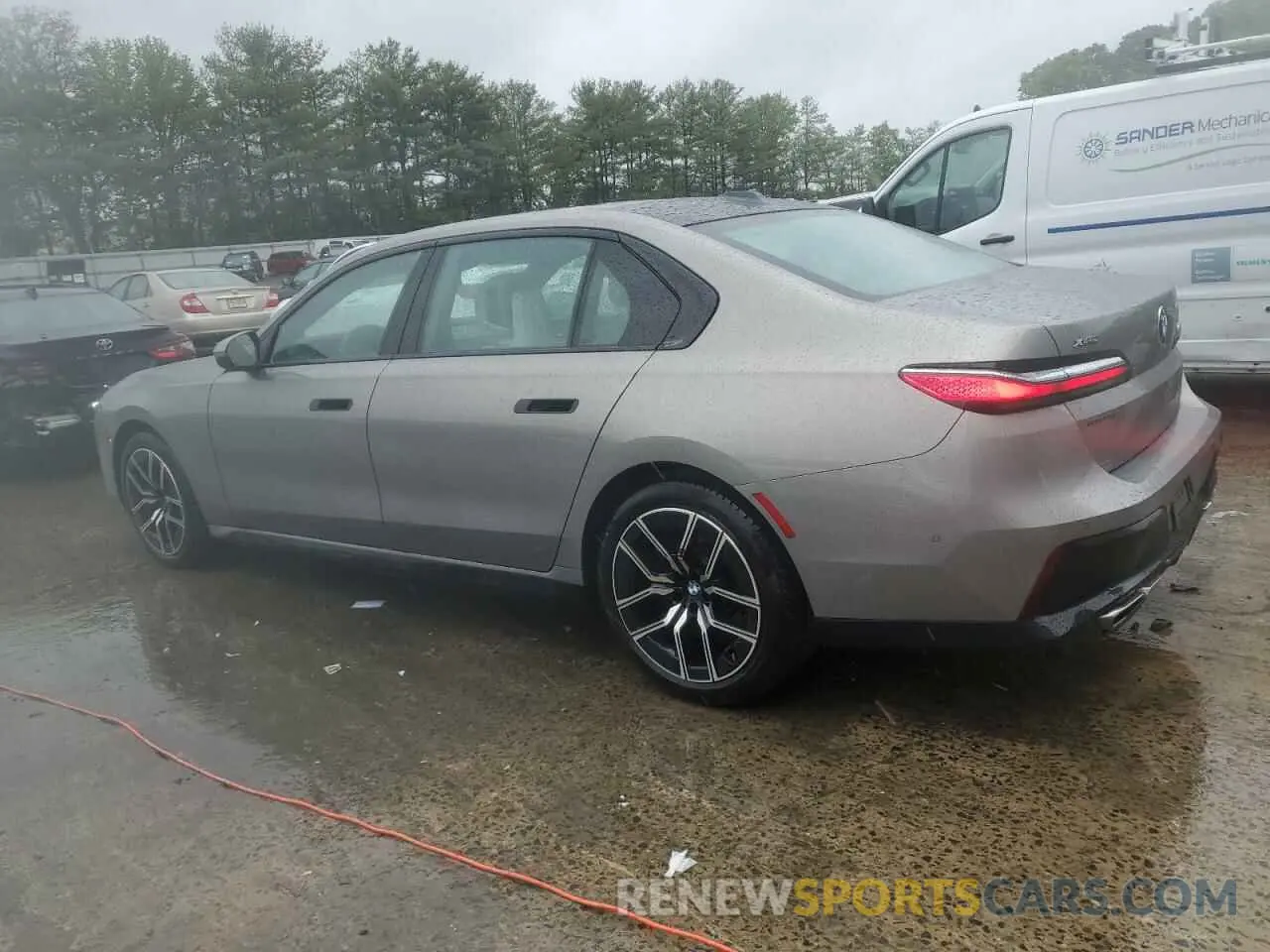 2 fotografías del automóvil dañado WBA33EJ03RCR99996 BMW 760 XI 2024