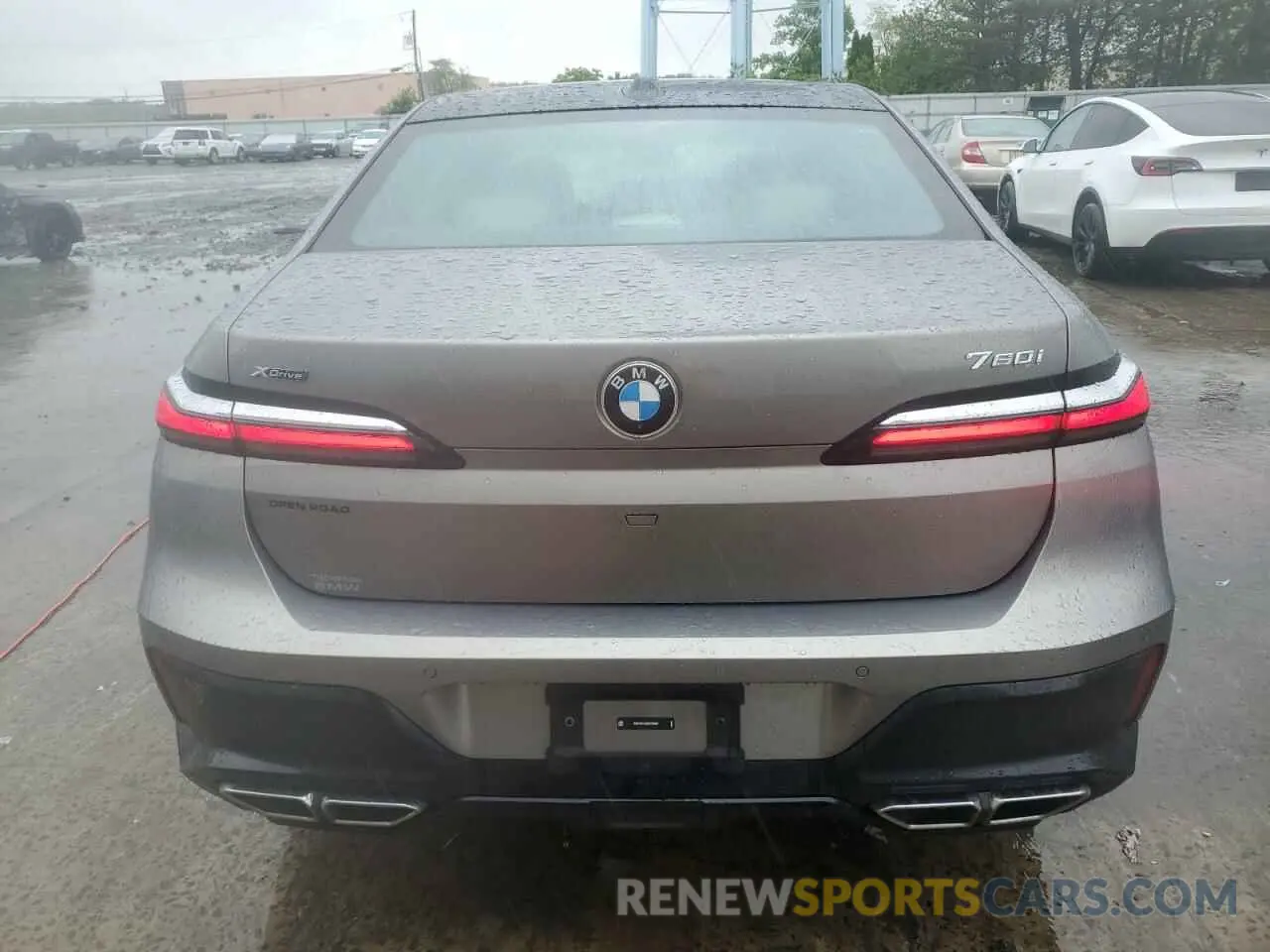 6 fotografías del automóvil dañado WBA33EJ03RCR99996 BMW 760 XI 2024