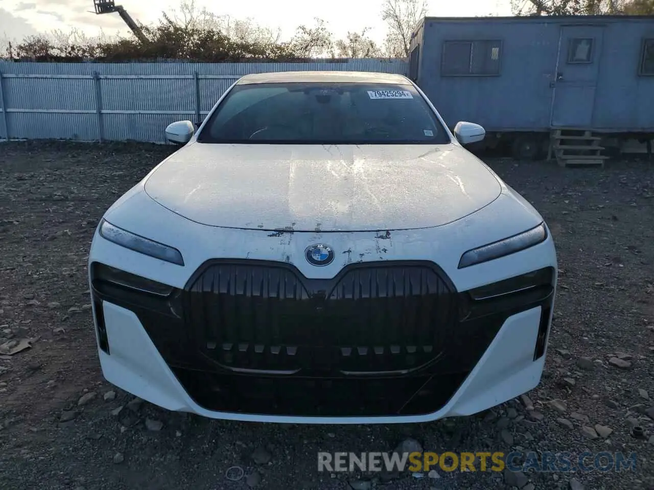 5 fotografías del automóvil dañado WBA33EJ06RCP19505 BMW 760 XI 2024