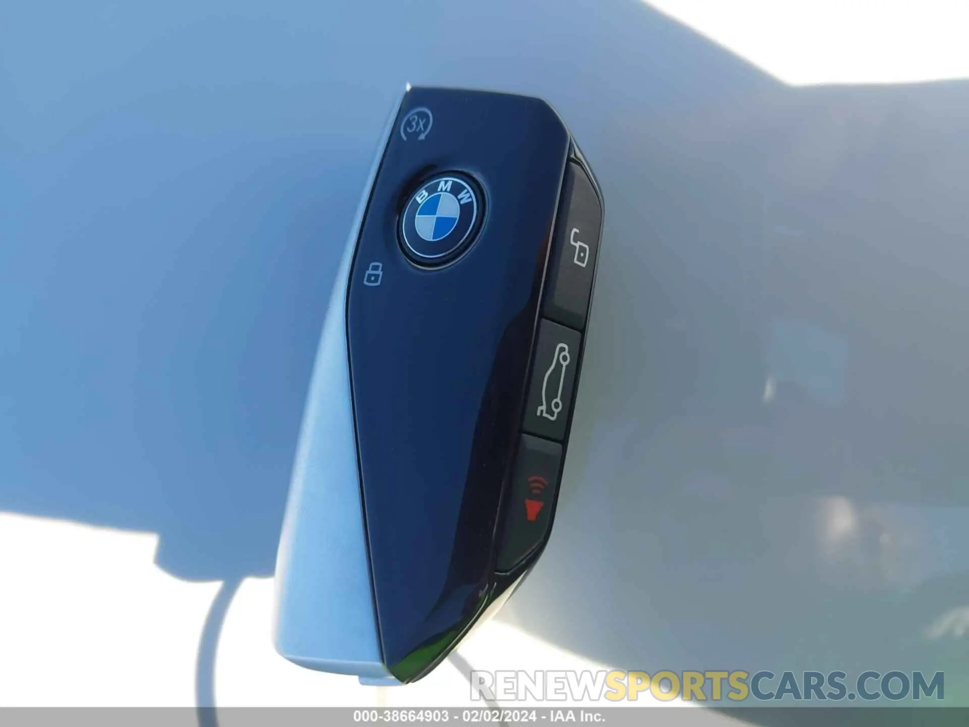 11 fotografías del automóvil dañado WBA33EJ00PCM11386 BMW 760I 2023