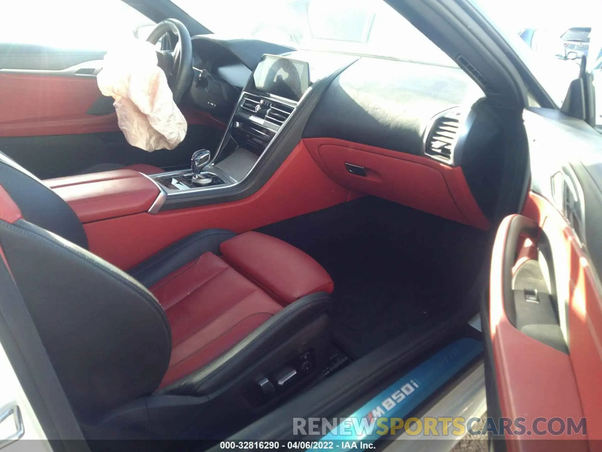 5 fotografías del automóvil dañado WBAFY4C53KBX39255 BMW 8 SERIES 2019