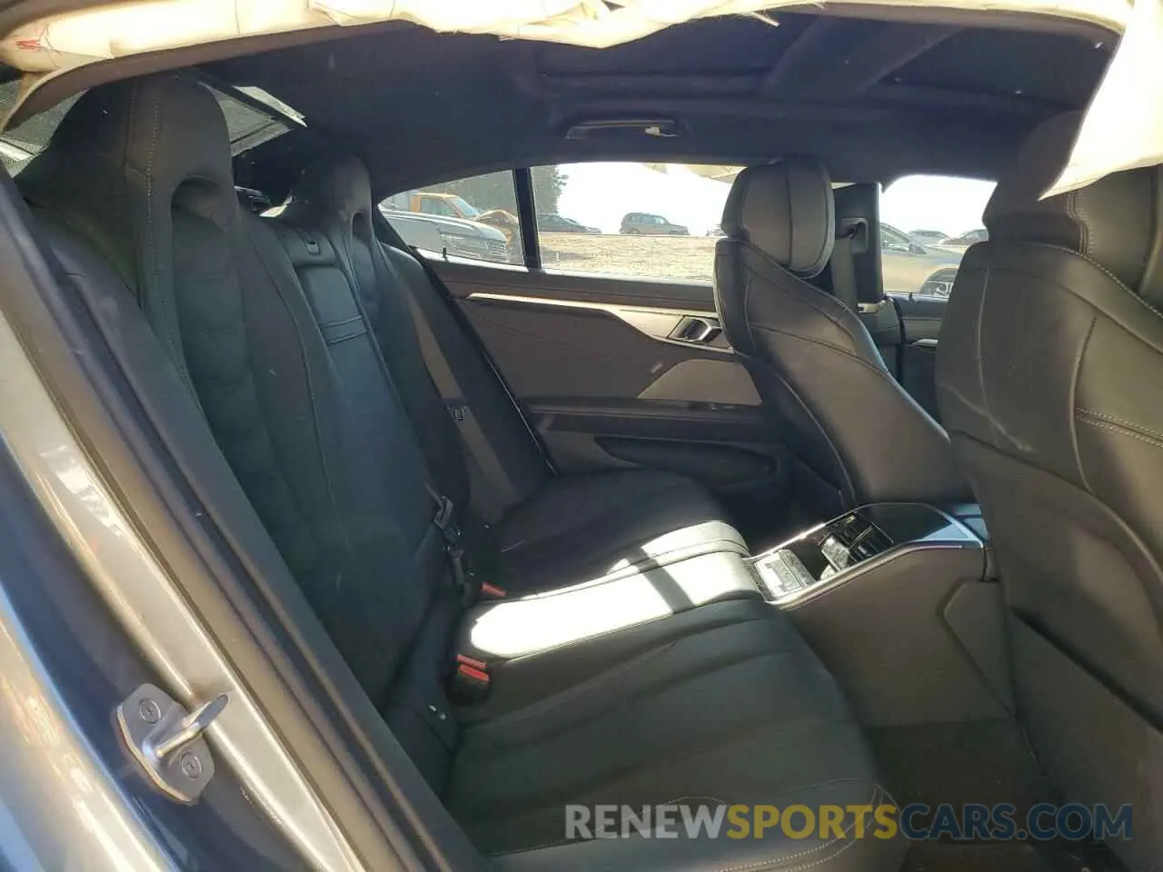 10 fotografías del automóvil dañado WBAGV2C0XMCF08892 BMW 8 SERIES 2021