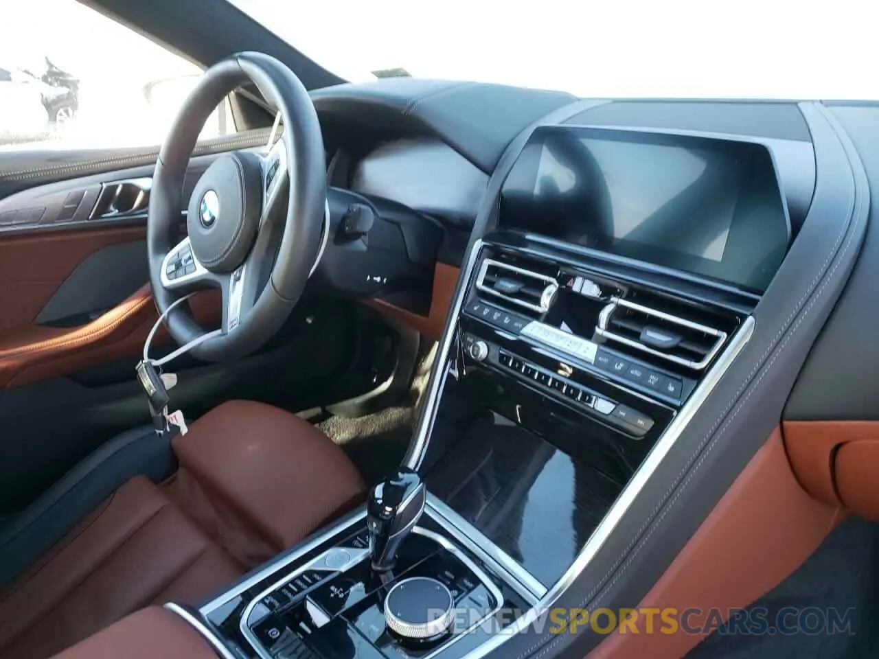 9 fotografías del automóvil dañado WBAGV4C07MCF55051 BMW 8 SERIES 2021