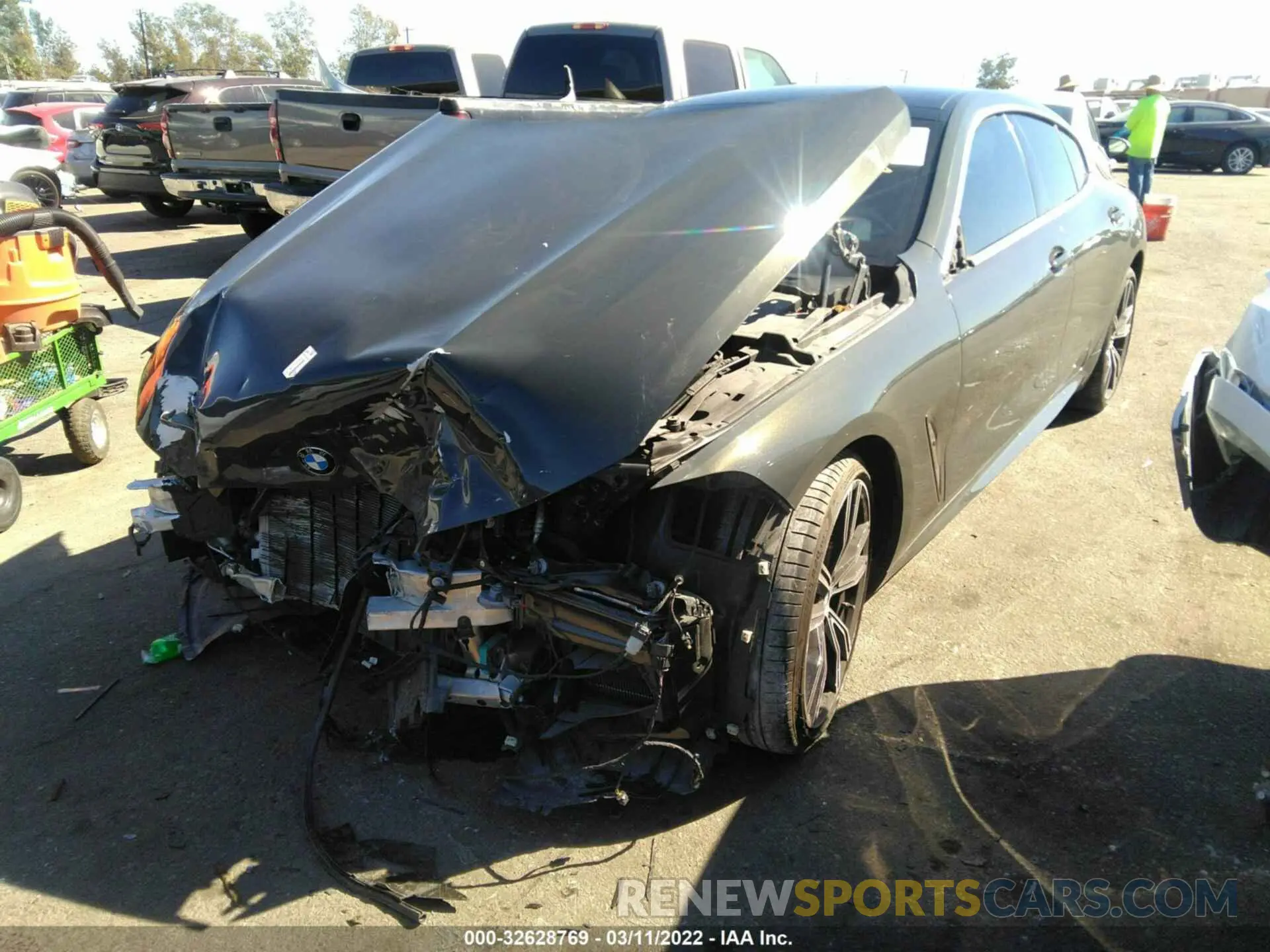 2 fotografías del automóvil dañado WBAGV8C03MCF60464 BMW 8 SERIES 2021