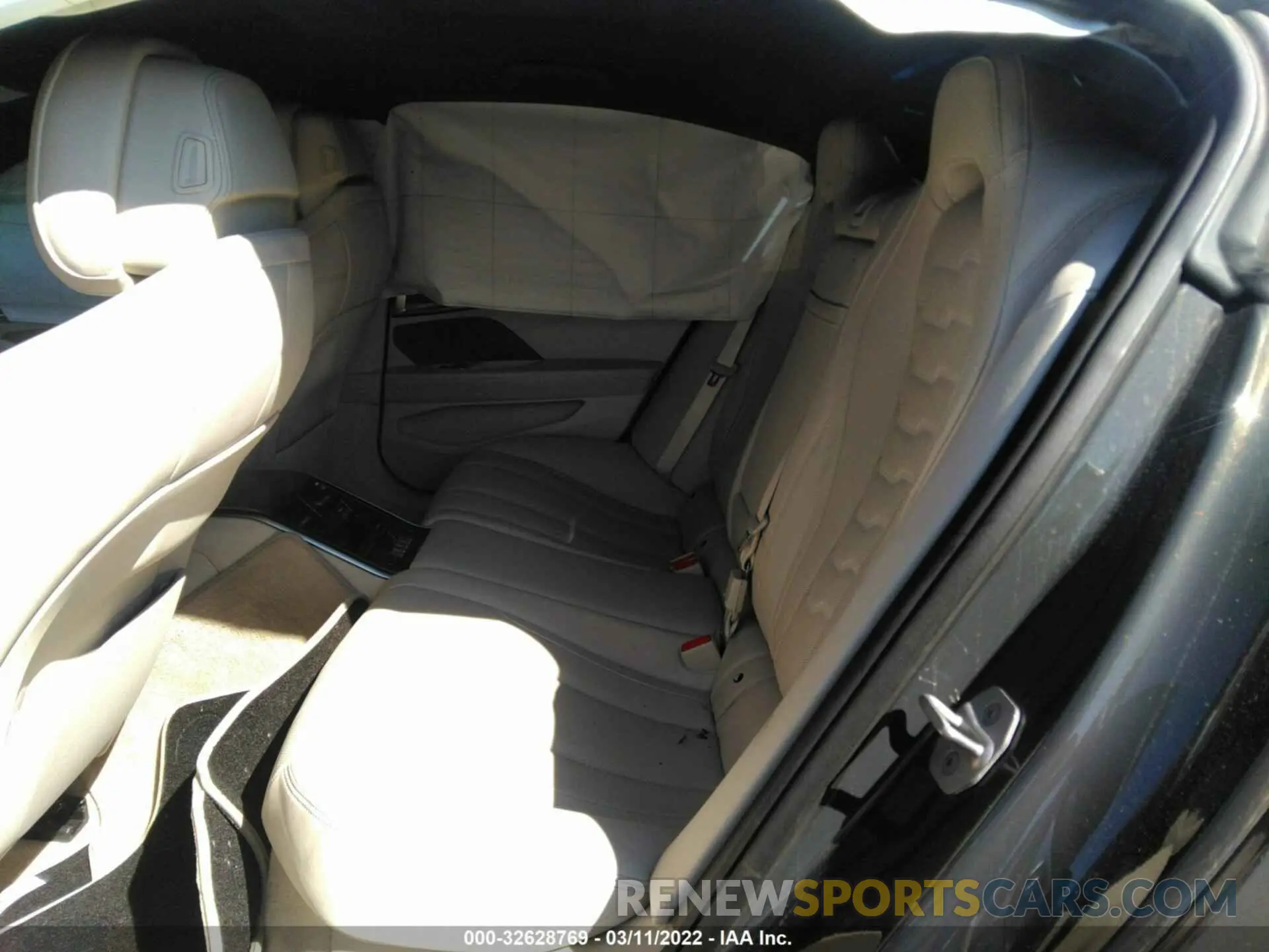 8 fotografías del automóvil dañado WBAGV8C03MCF60464 BMW 8 SERIES 2021