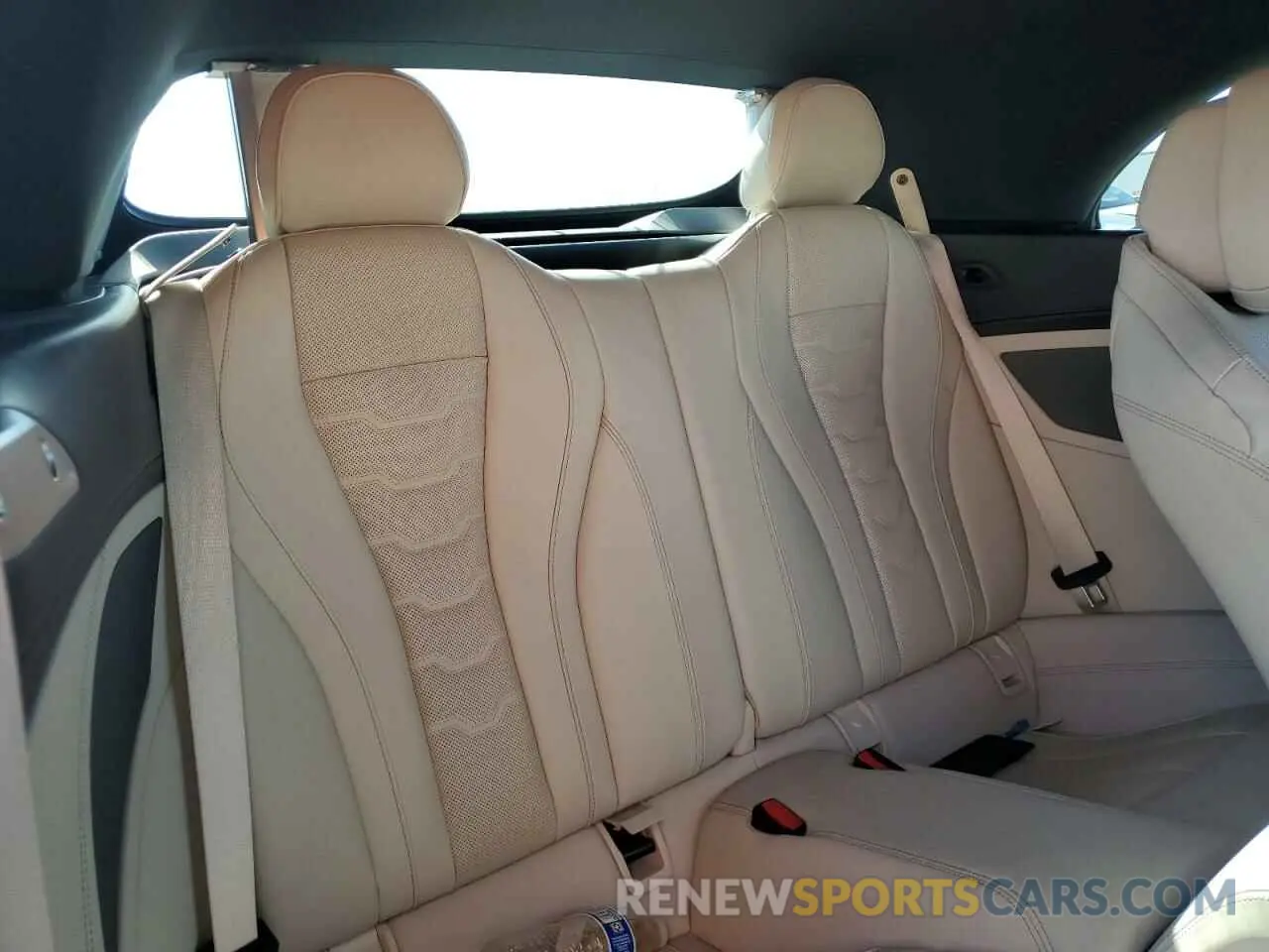 10 fotografías del automóvil dañado WBADZ2C00NCJ36954 BMW 8 SERIES 2022