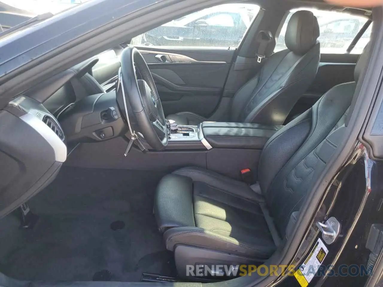7 fotografías del automóvil dañado WBAGV2C04NCJ34178 BMW 8 SERIES 2022