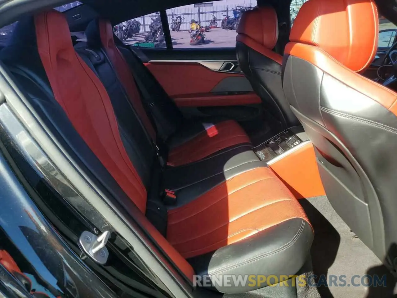 10 fotografías del automóvil dañado WBAGV2C0XNCG99912 BMW 8 SERIES 2022