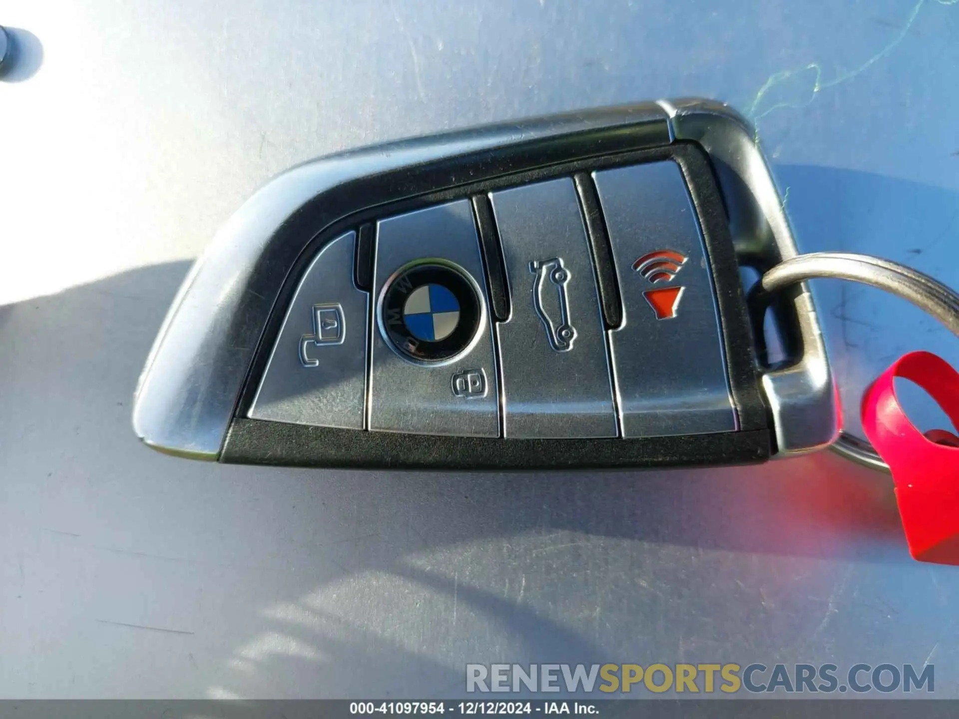 11 fotografías del automóvil dañado WBADZ2C0XNCH25061 BMW 840 2022