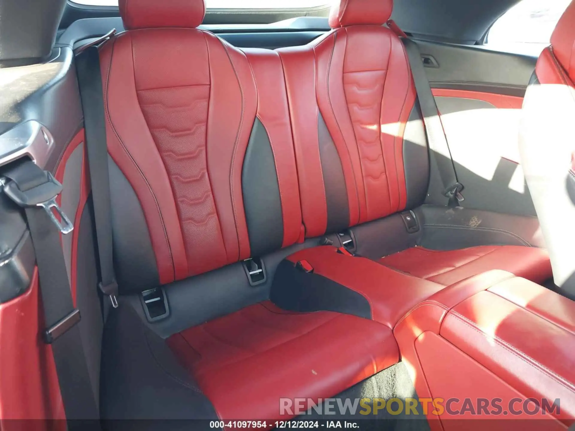 8 fotografías del automóvil dañado WBADZ2C0XNCH25061 BMW 840 2022