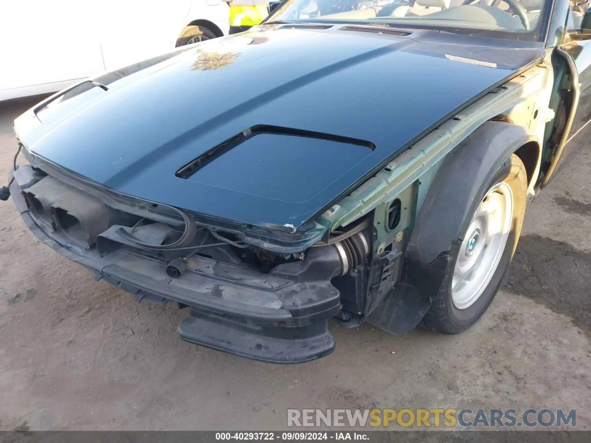 6 fotografías del automóvil dañado WBAEG4325SCD05033 BMW 850 1995