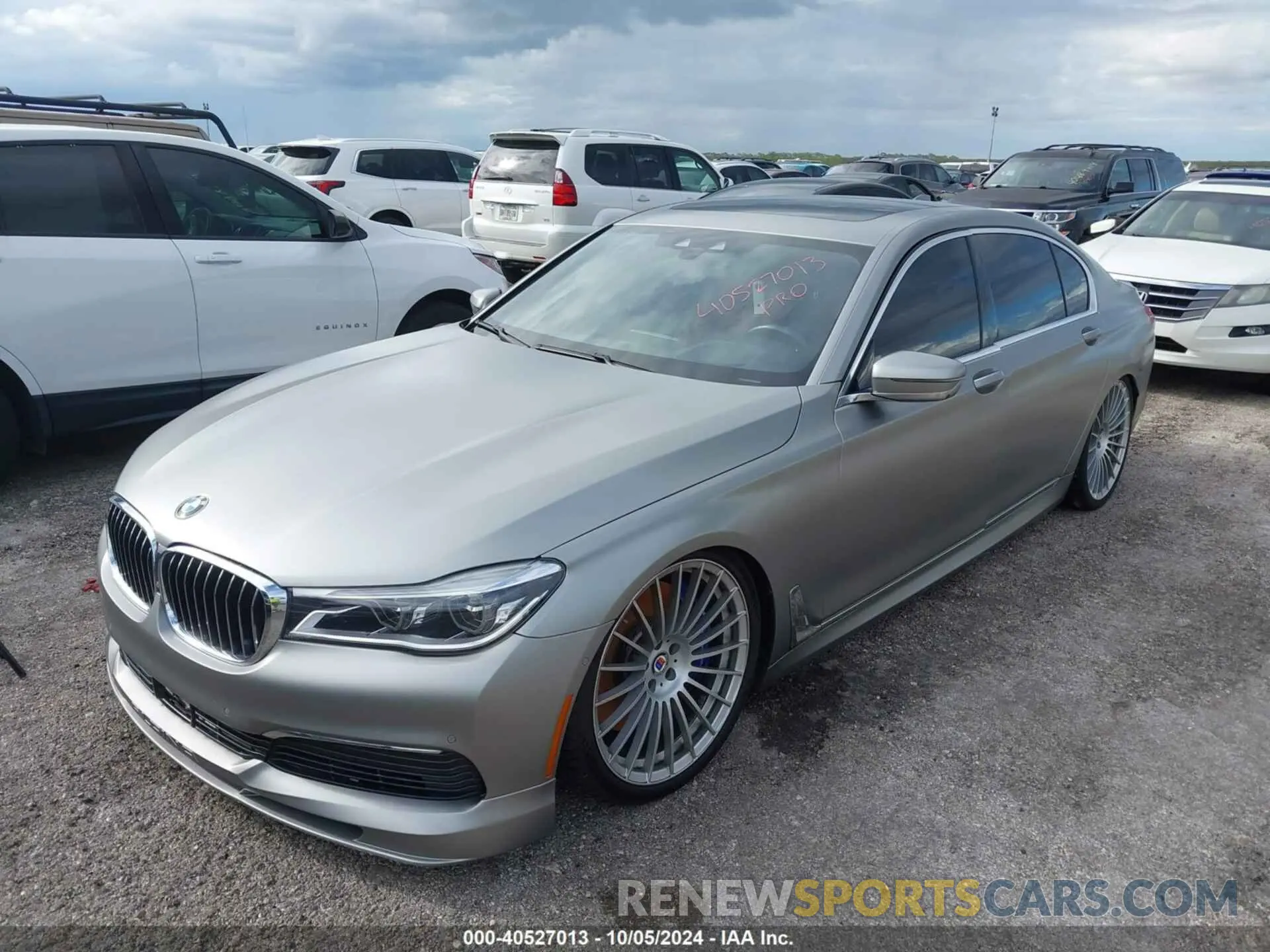 2 fotografías del automóvil dañado WBA7F2C15KB242459 BMW ALPINA B7 2019