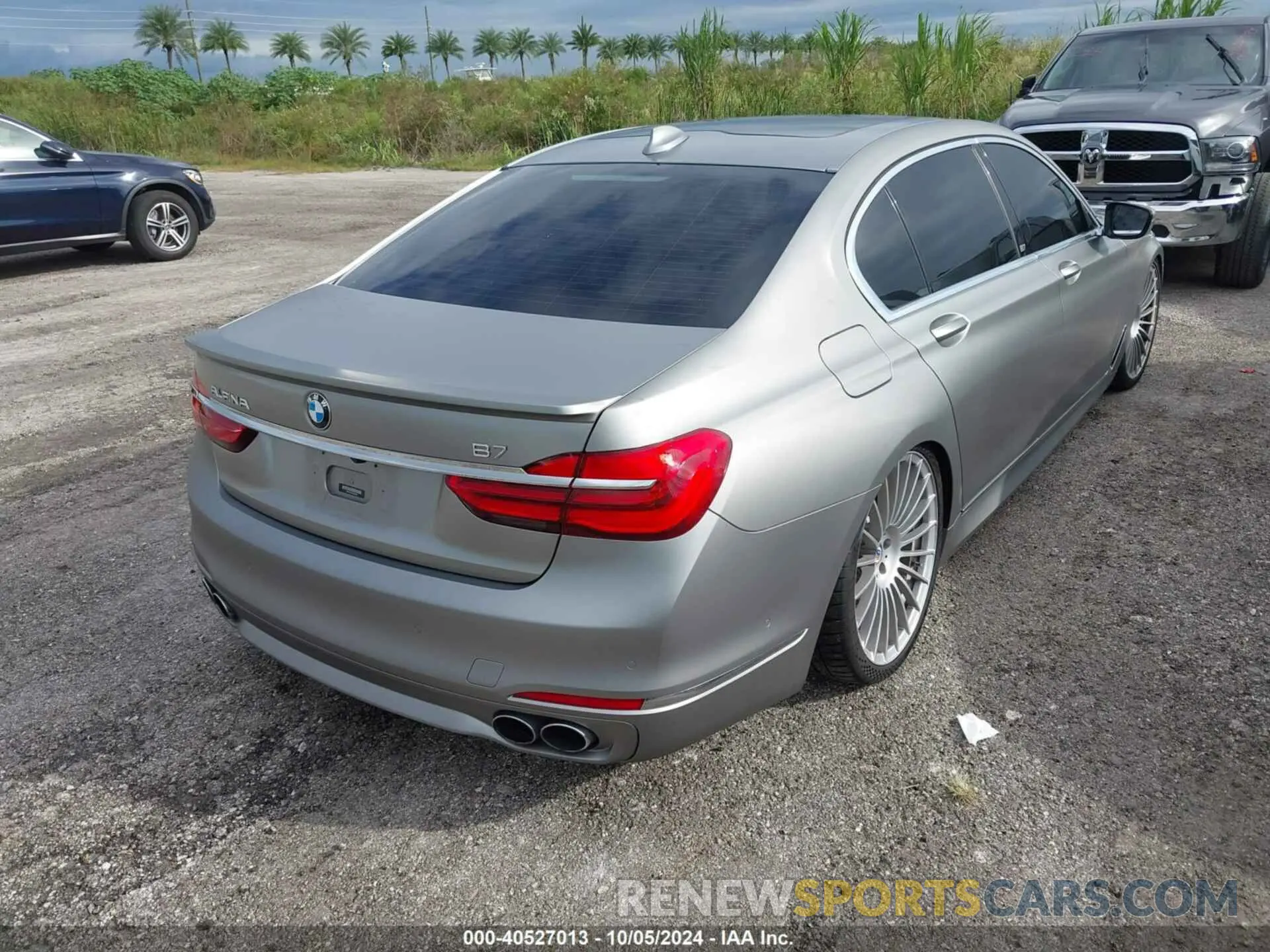 4 fotografías del automóvil dañado WBA7F2C15KB242459 BMW ALPINA B7 2019