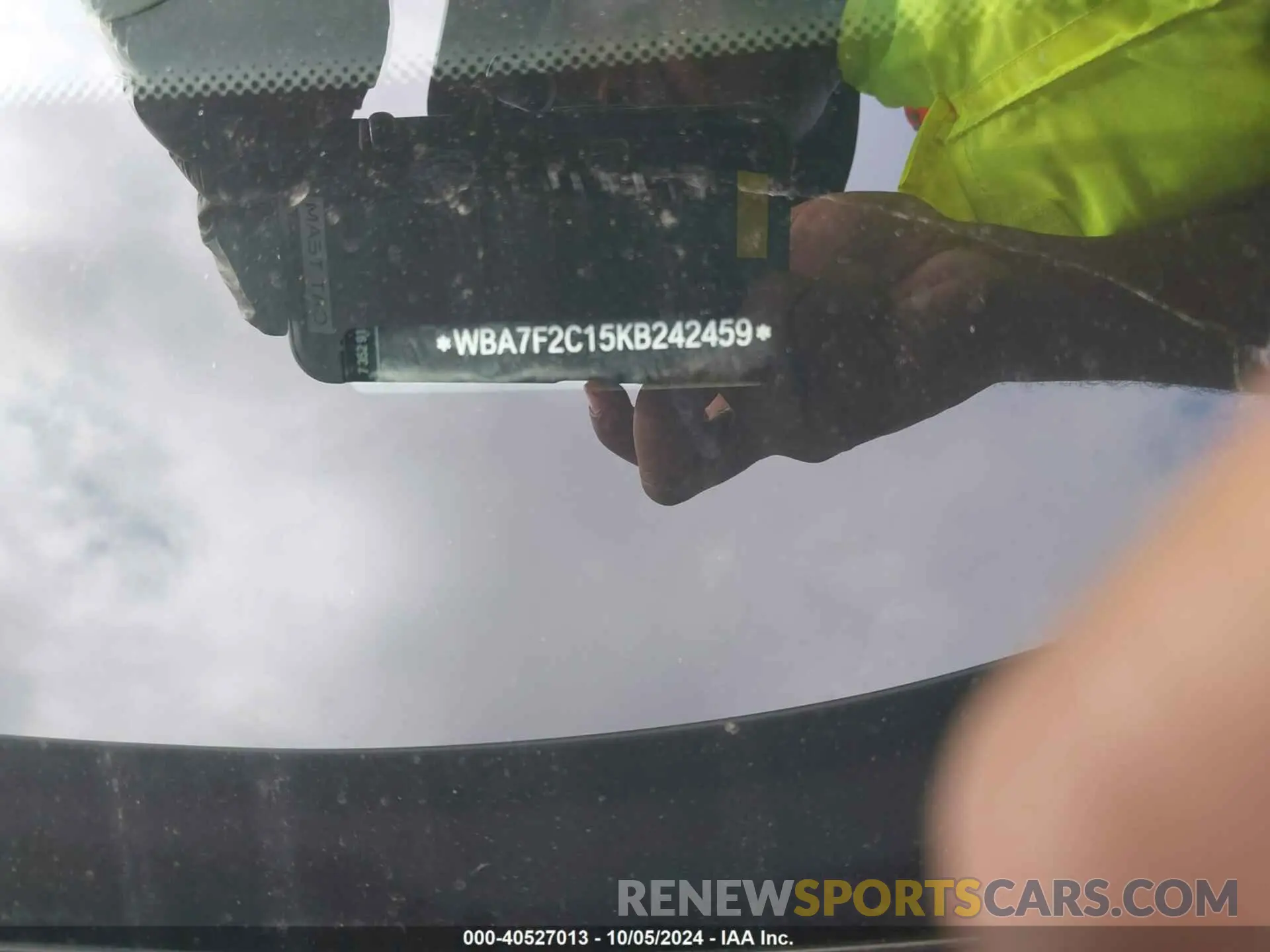 9 fotografías del automóvil dañado WBA7F2C15KB242459 BMW ALPINA B7 2019