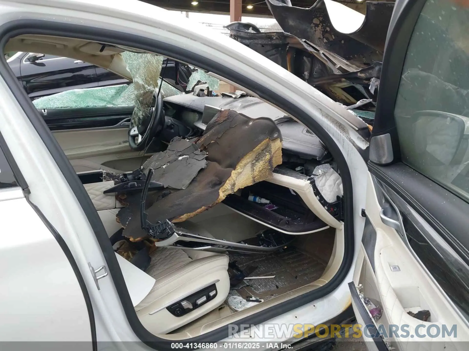 5 fotografías del automóvil dañado WBA7U2C17MCE78925 BMW ALPINA B7 2021