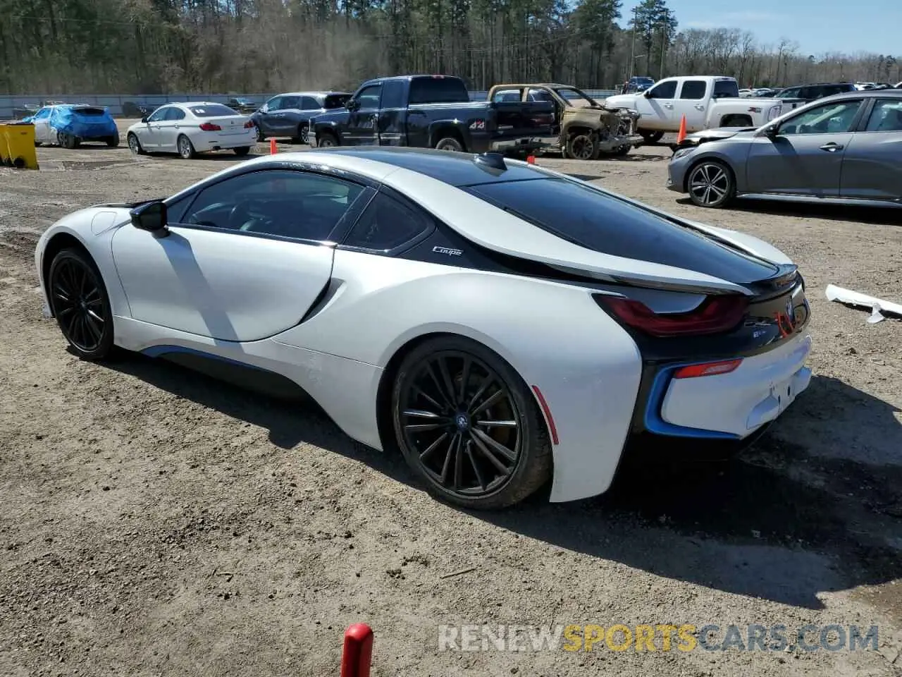 2 fotografías del automóvil dañado WBY2Z4C51K7D47023 BMW I SERIES 2019