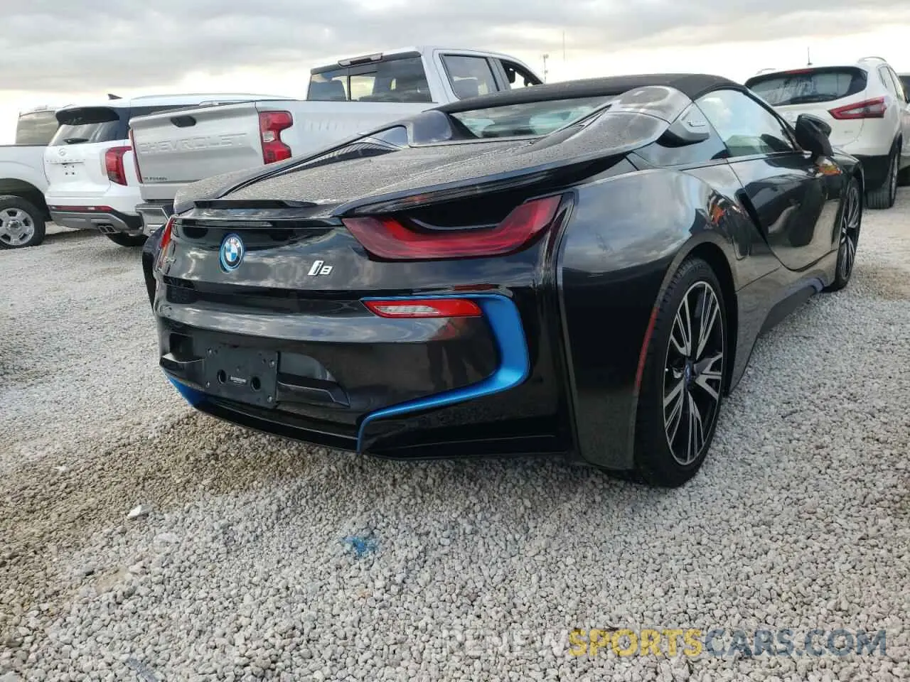 4 fotografías del automóvil dañado WBY2Z6C51K7D10615 BMW I SERIES 2019