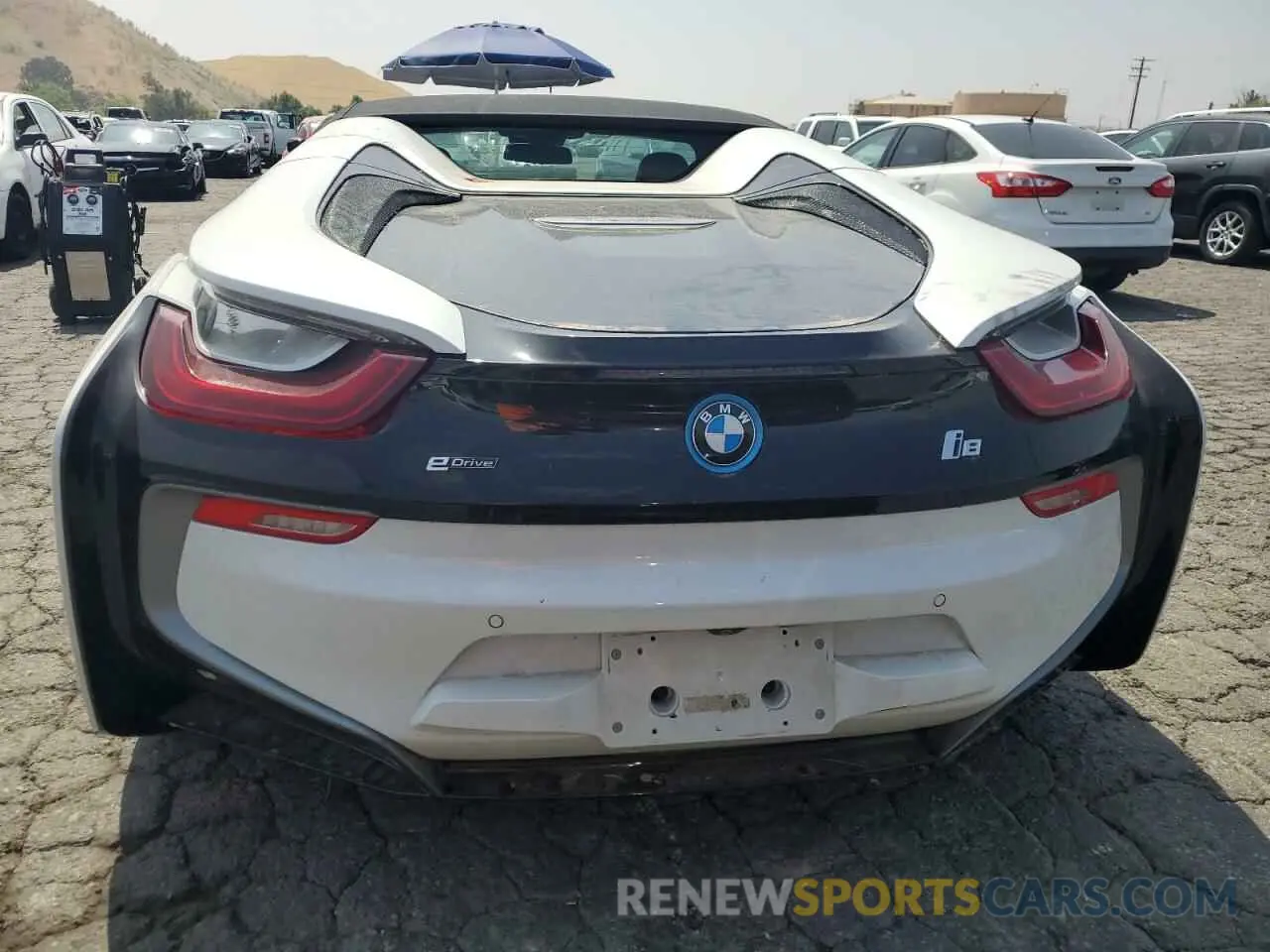 6 fotografías del automóvil dañado WBY2Z6C57KVG98025 BMW I SERIES 2019