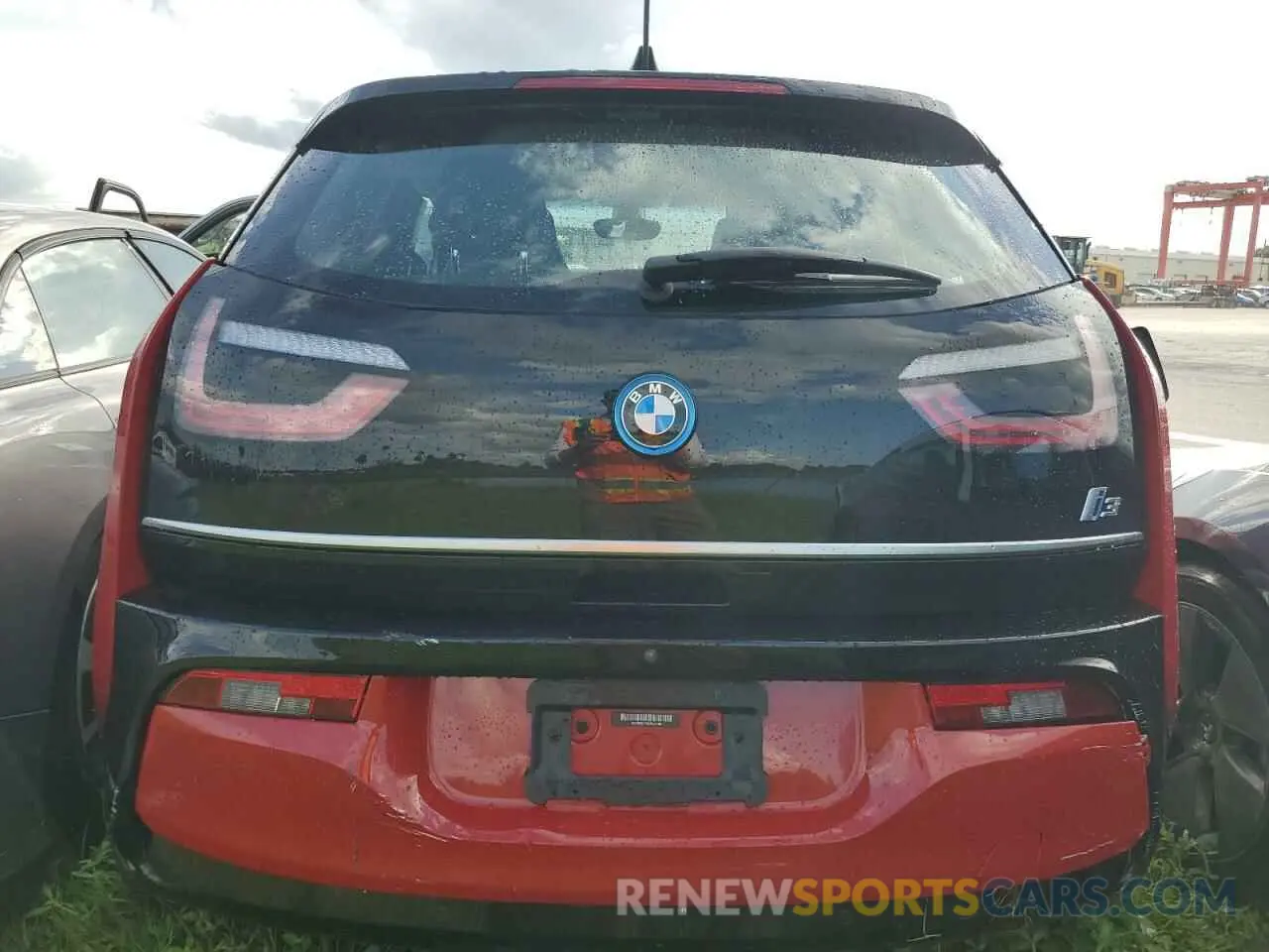 6 fotografías del automóvil dañado WBY8P4C55K7E23780 BMW I SERIES 2019