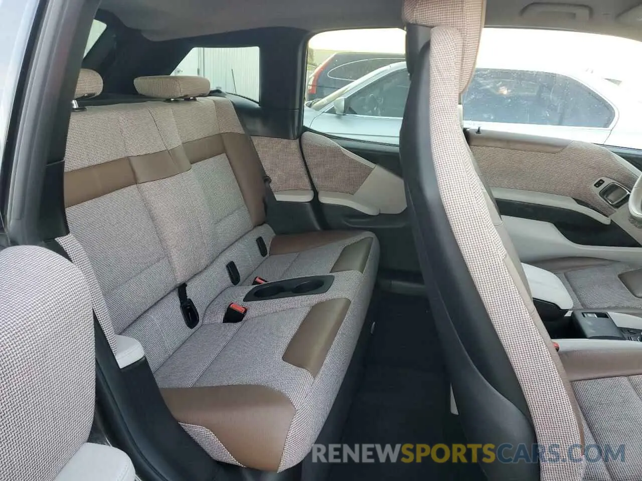 10 fotografías del automóvil dañado WBY8P4C57K7D27696 BMW I SERIES 2019