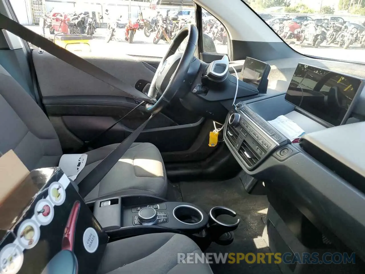5 fotografías del automóvil dañado WBY8P4C58K7D63803 BMW I SERIES 2019