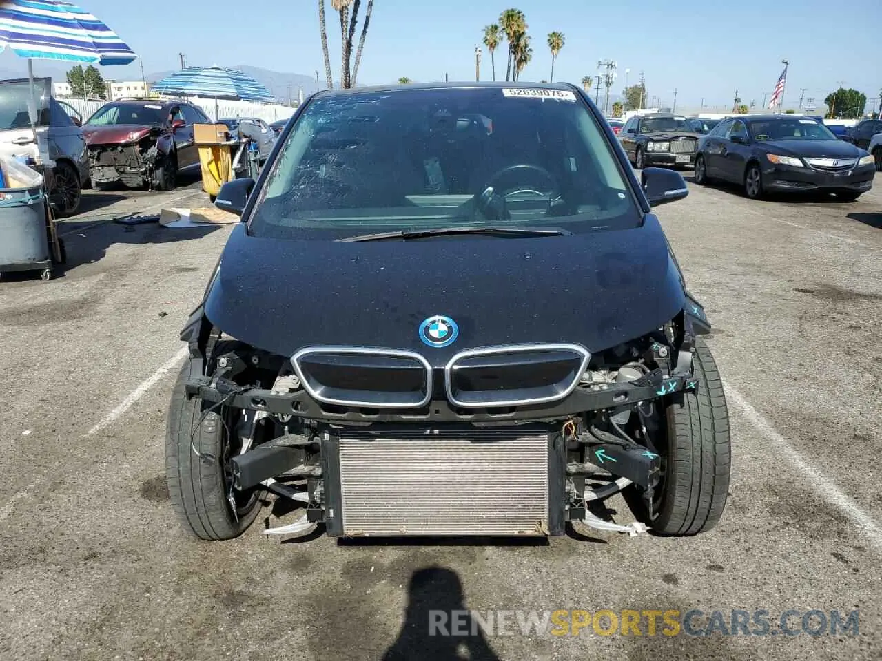 5 fotografías del automóvil dañado WBY8P8C52K7D60595 BMW I SERIES 2019