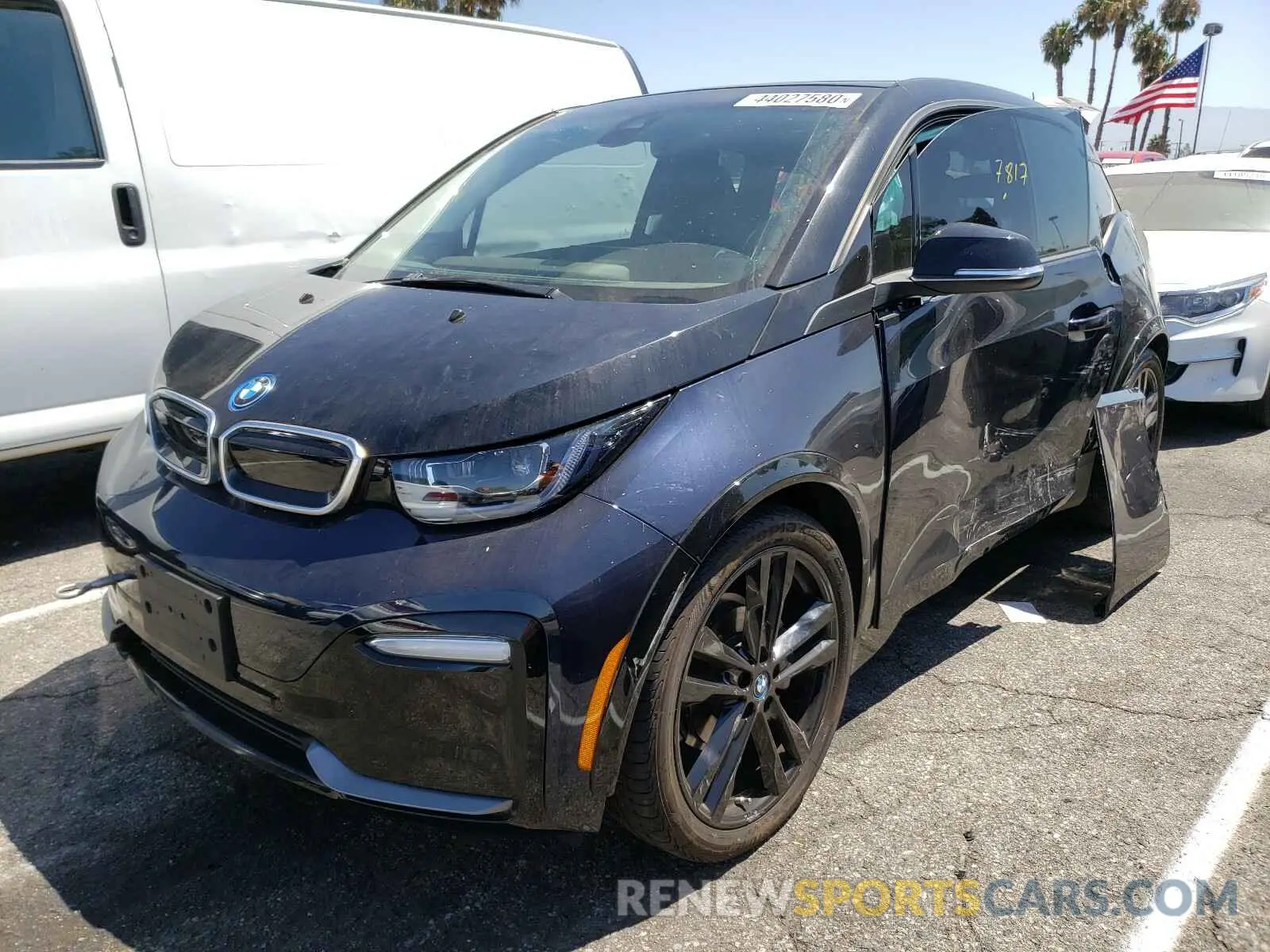 2 fotografías del automóvil dañado WBY8P8C53K7D45989 BMW I SERIES 2019