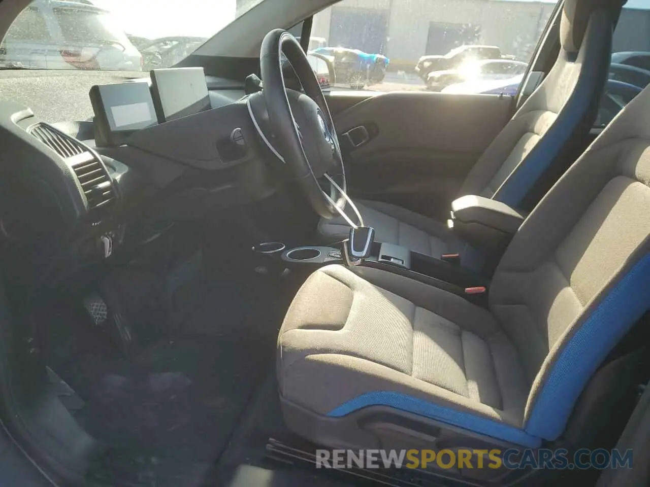7 fotografías del automóvil dañado WBY8P2C02L7G74041 BMW I SERIES 2020