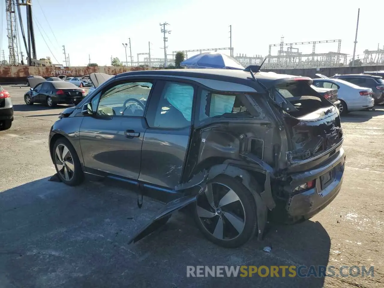 2 fotografías del automóvil dañado WBY8P4C01L7G72860 BMW I SERIES 2020