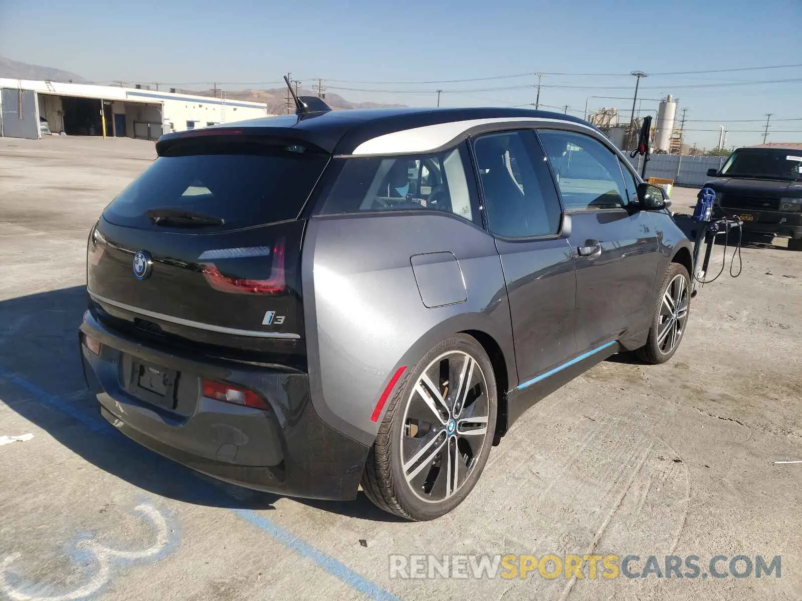 4 fotografías del automóvil dañado WBY8P2C02M7J69650 BMW I SERIES 2021