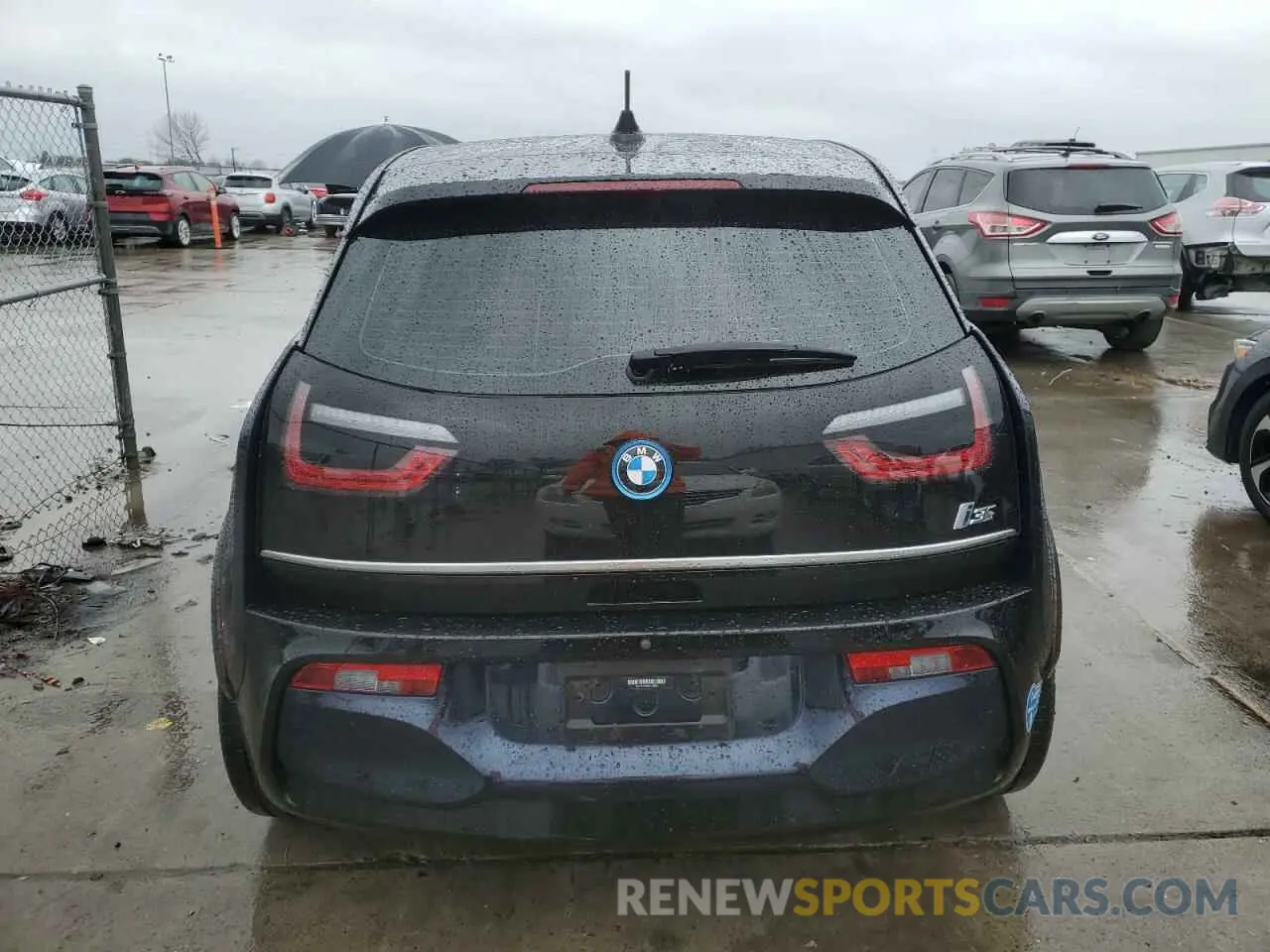 6 fotografías del automóvil dañado WBY8P8C05M7J46852 BMW I SERIES 2021