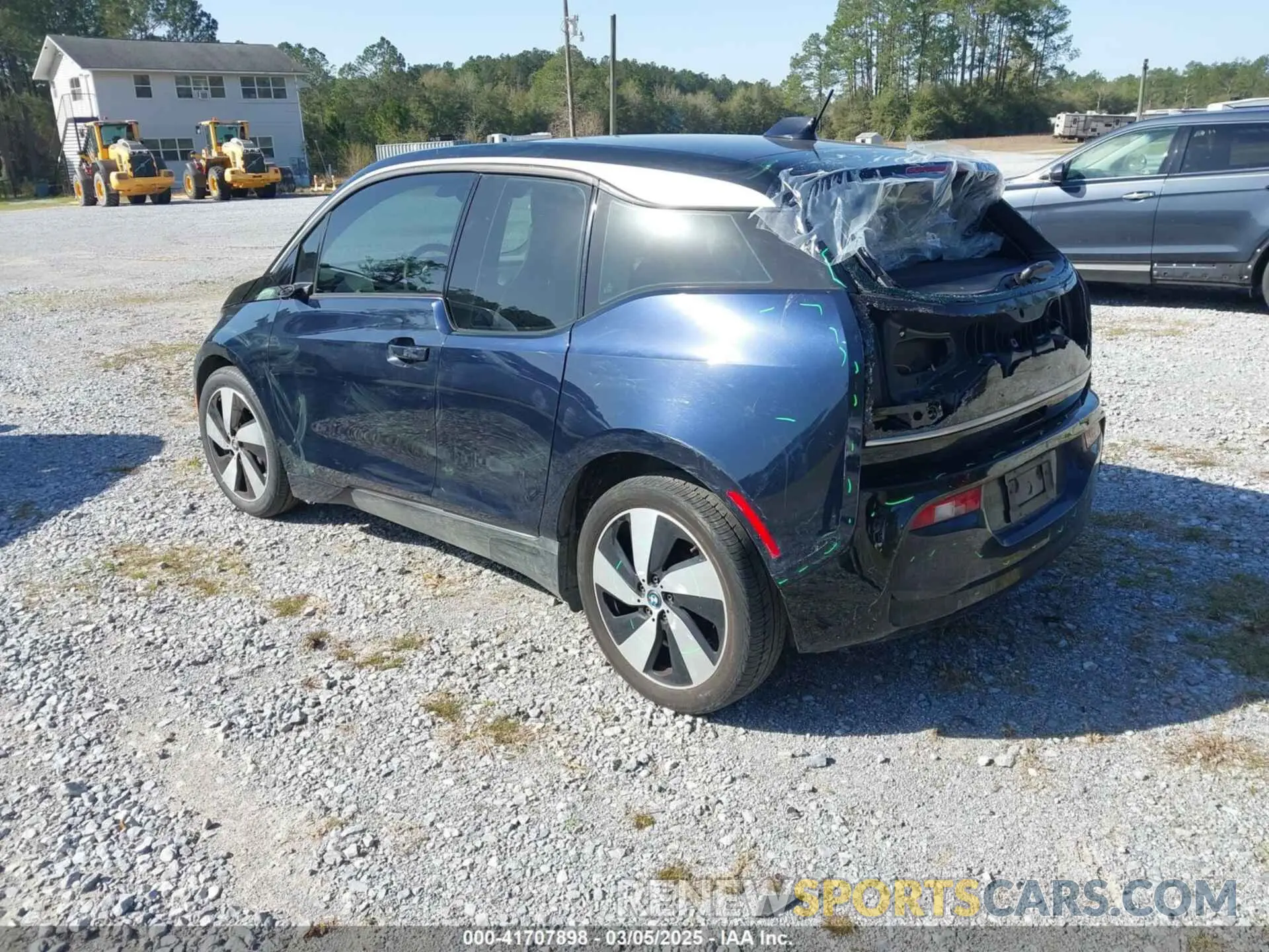 3 fotografías del automóvil dañado WBY8P2C57K7E21520 BMW I3 2019