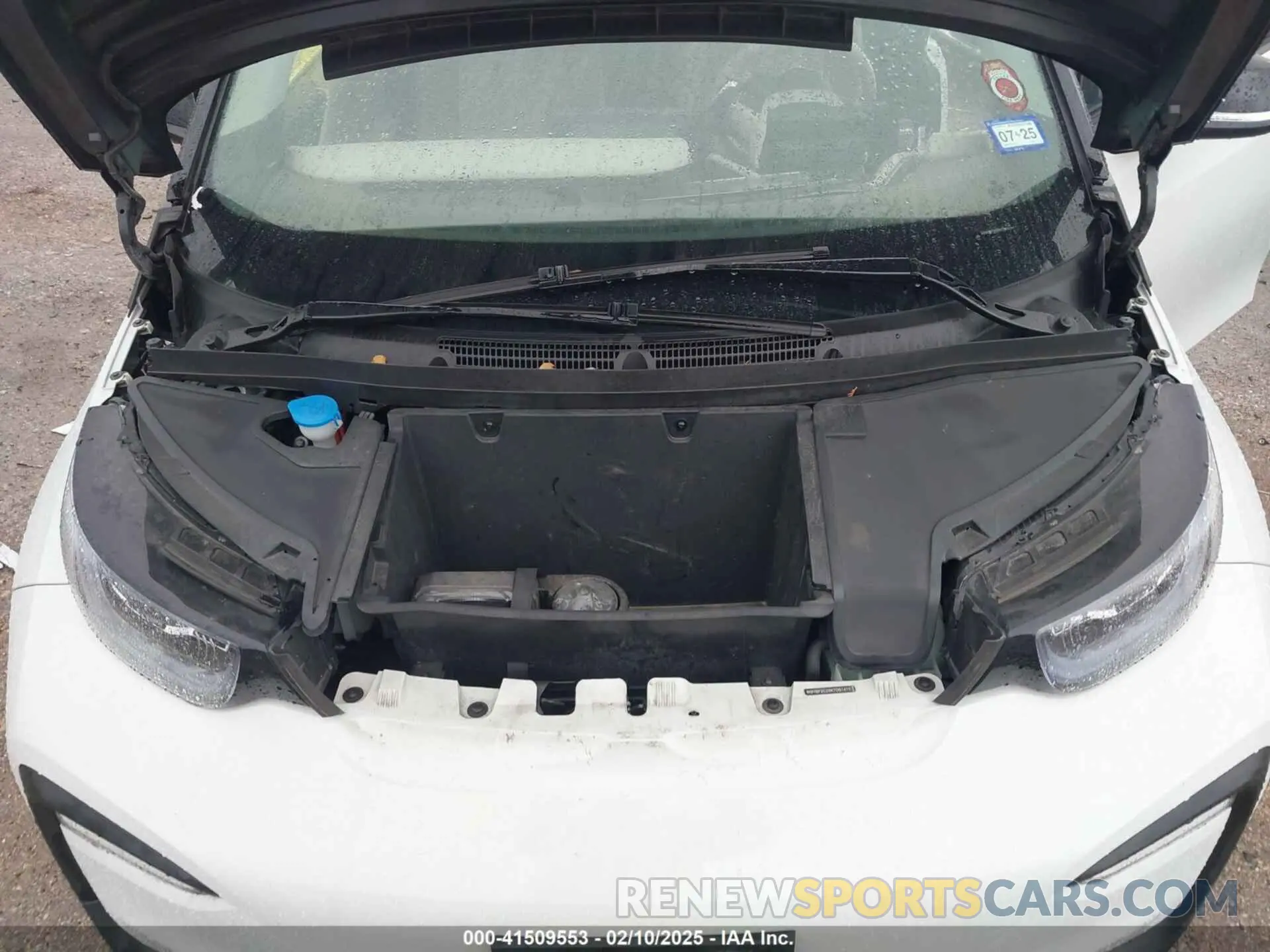 10 fotografías del automóvil dañado WBY8P2C59K7D97415 BMW I3 2019