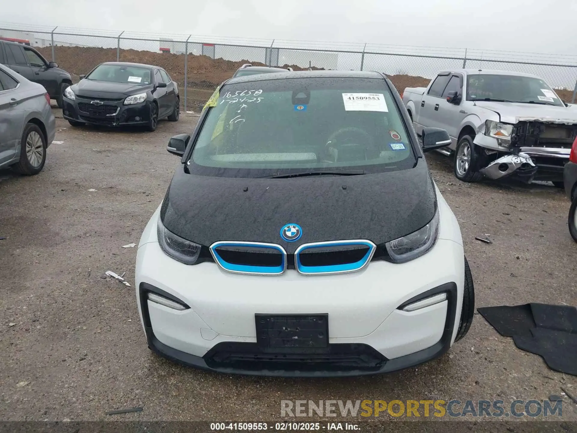 12 fotografías del automóvil dañado WBY8P2C59K7D97415 BMW I3 2019