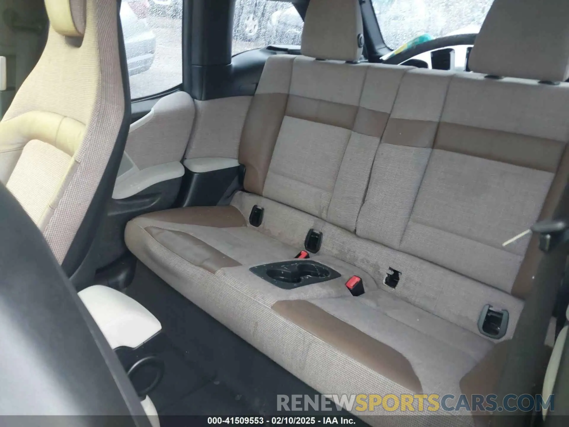 8 fotografías del automóvil dañado WBY8P2C59K7D97415 BMW I3 2019
