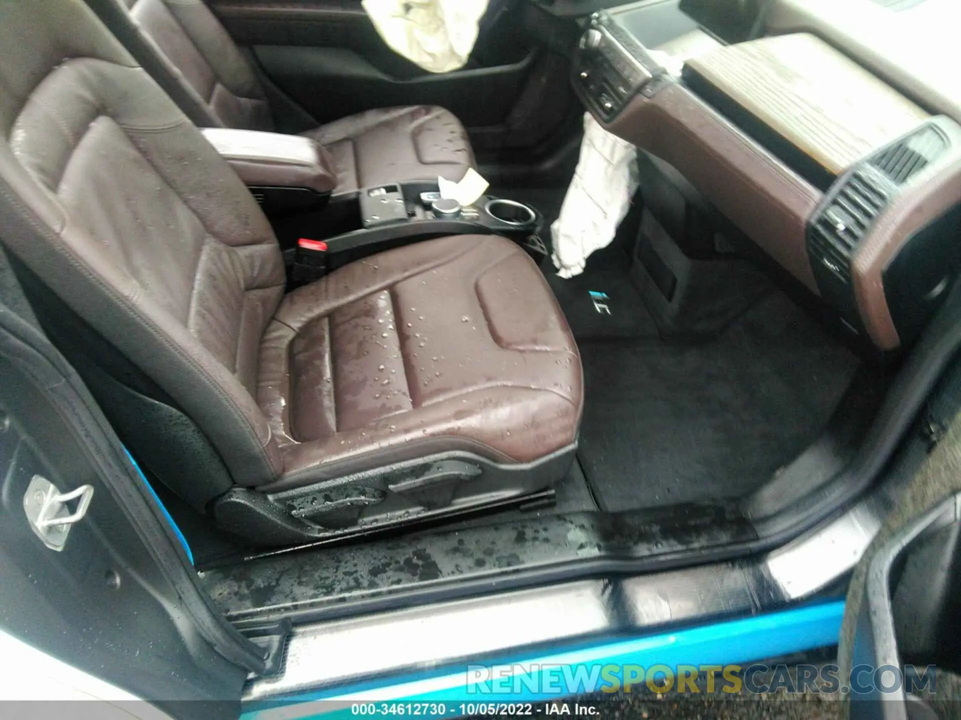 5 fotografías del automóvil dañado WBY8P6C04L7H18516 BMW I3 2020