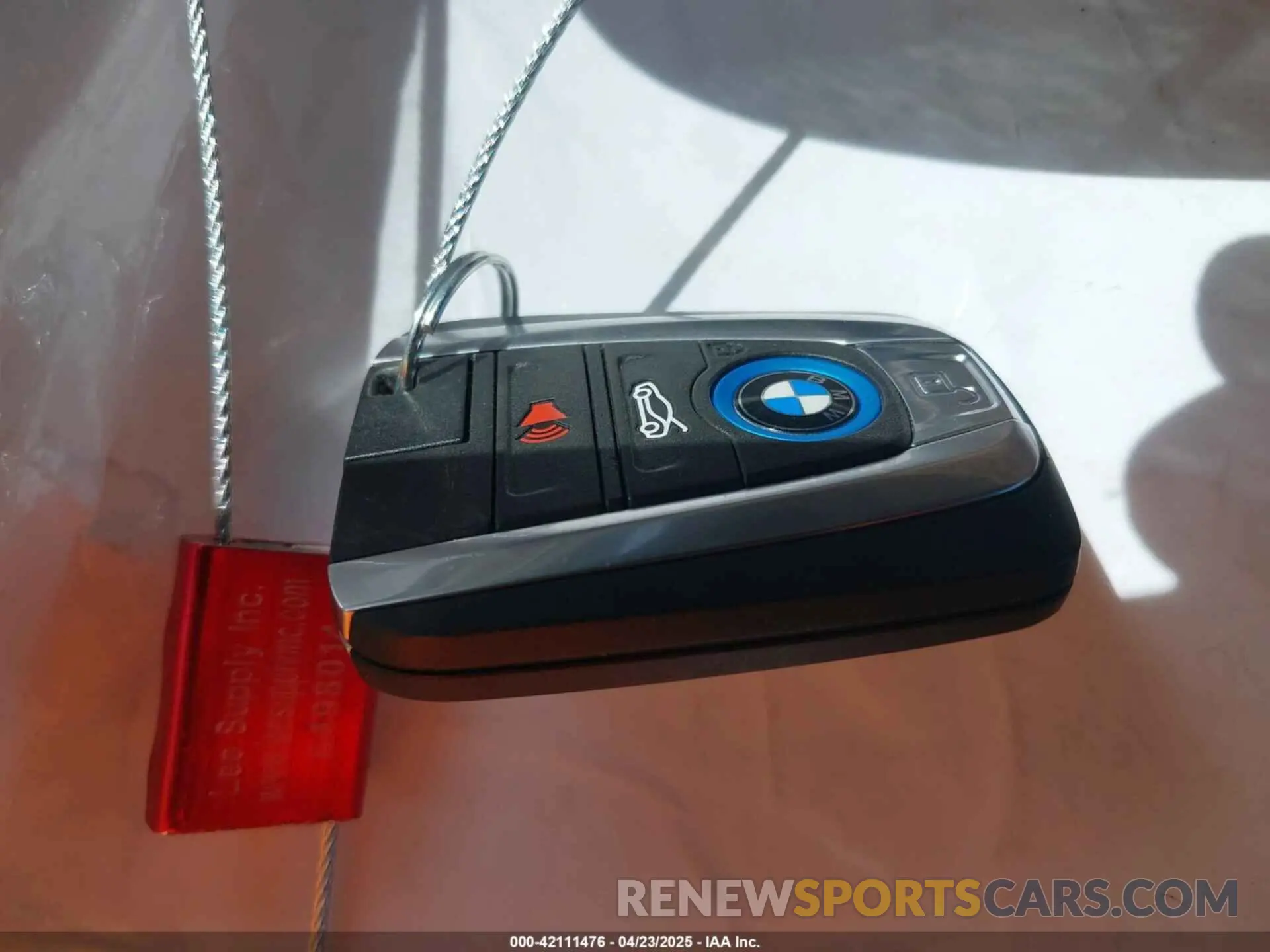 11 fotografías del automóvil dañado WBY8P2C04M7J50324 BMW I3 2021