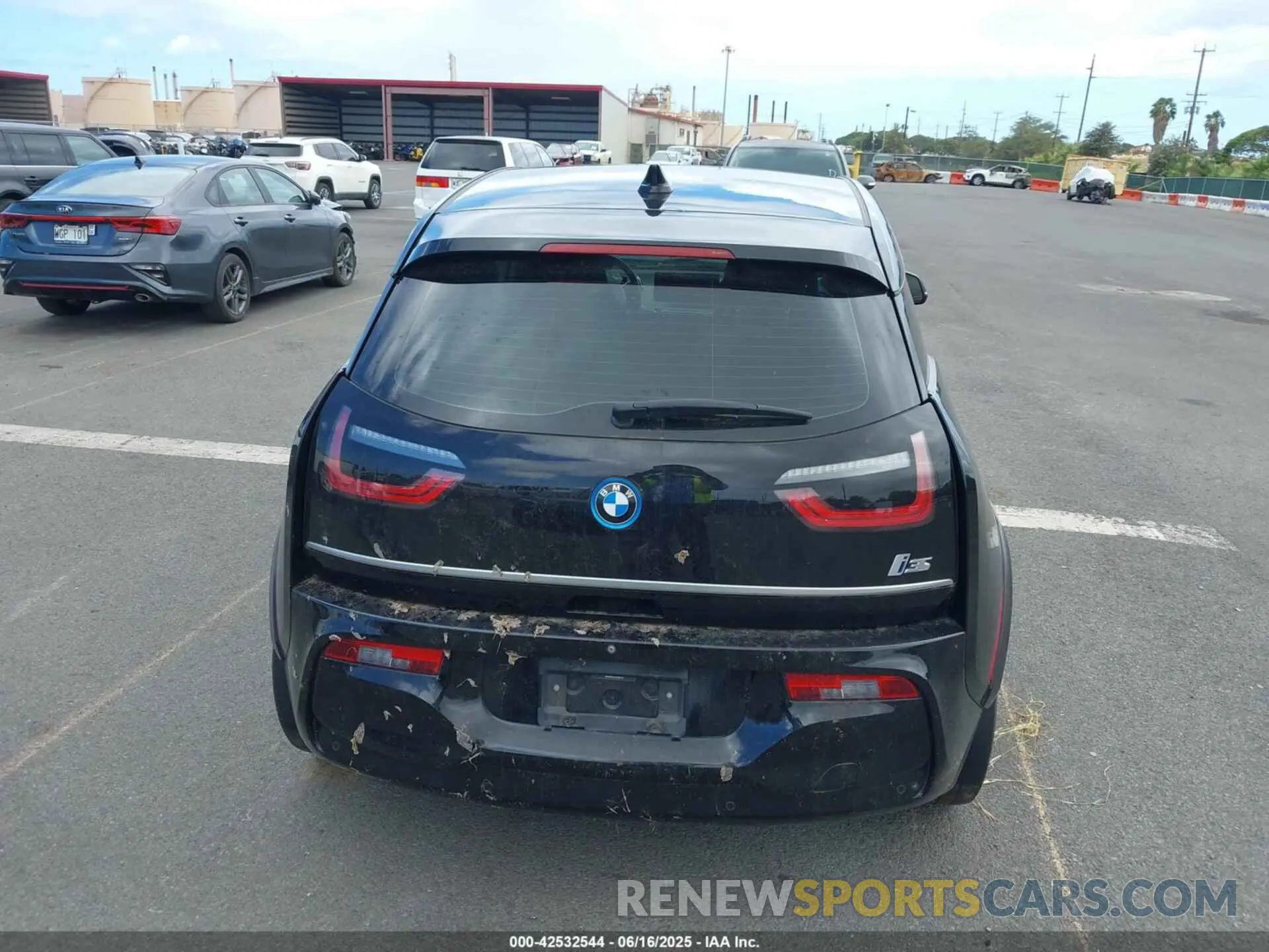 16 fotografías del automóvil dañado WBY8P6C52K7D94279 BMW I3S 2019