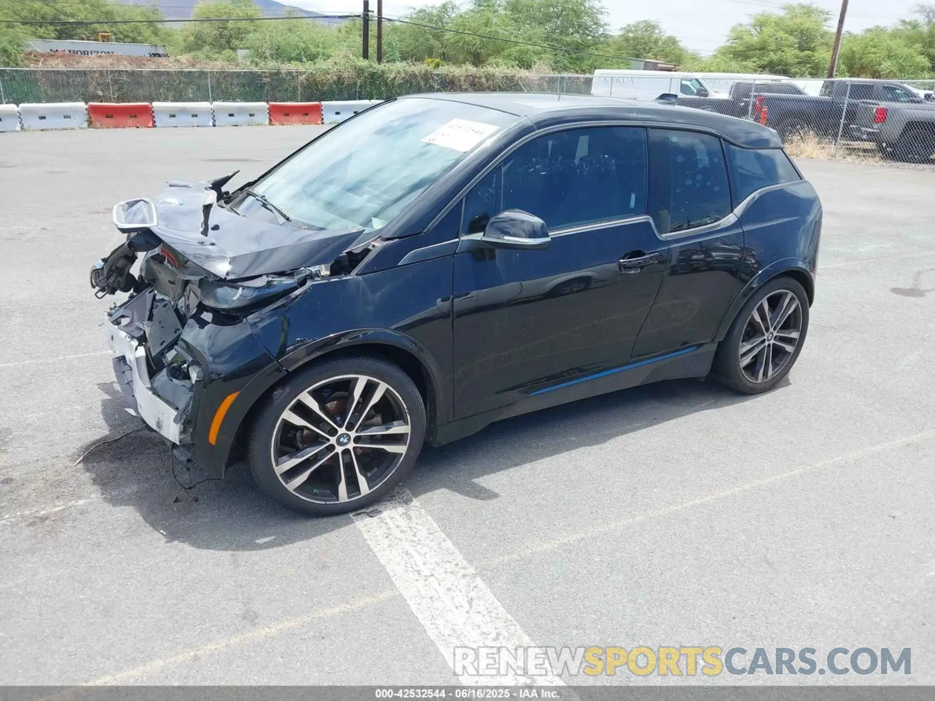 2 fotografías del automóvil dañado WBY8P6C52K7D94279 BMW I3S 2019
