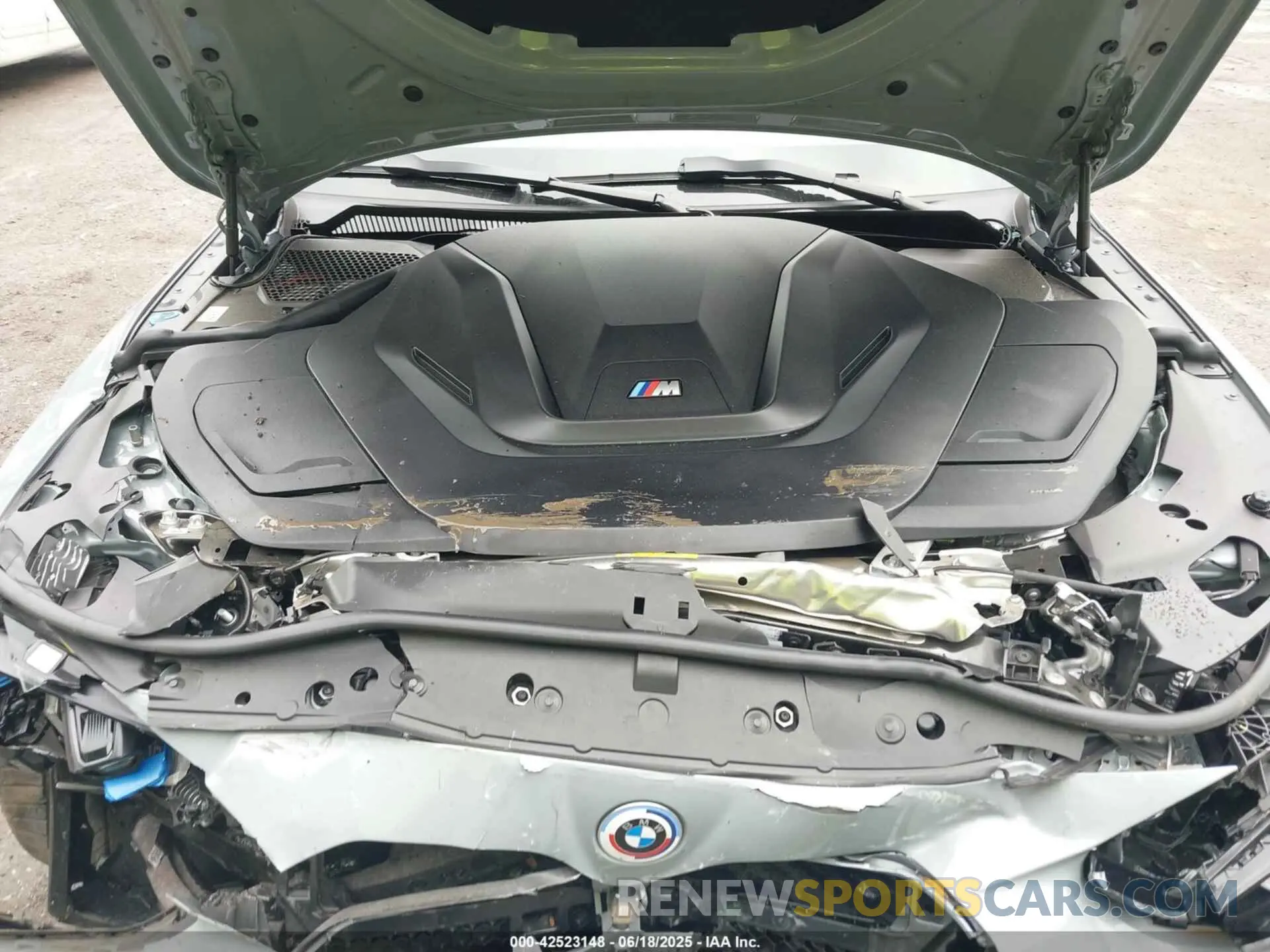10 fotografías del automóvil dañado WBY33AW02NFN17224 BMW I4 2022